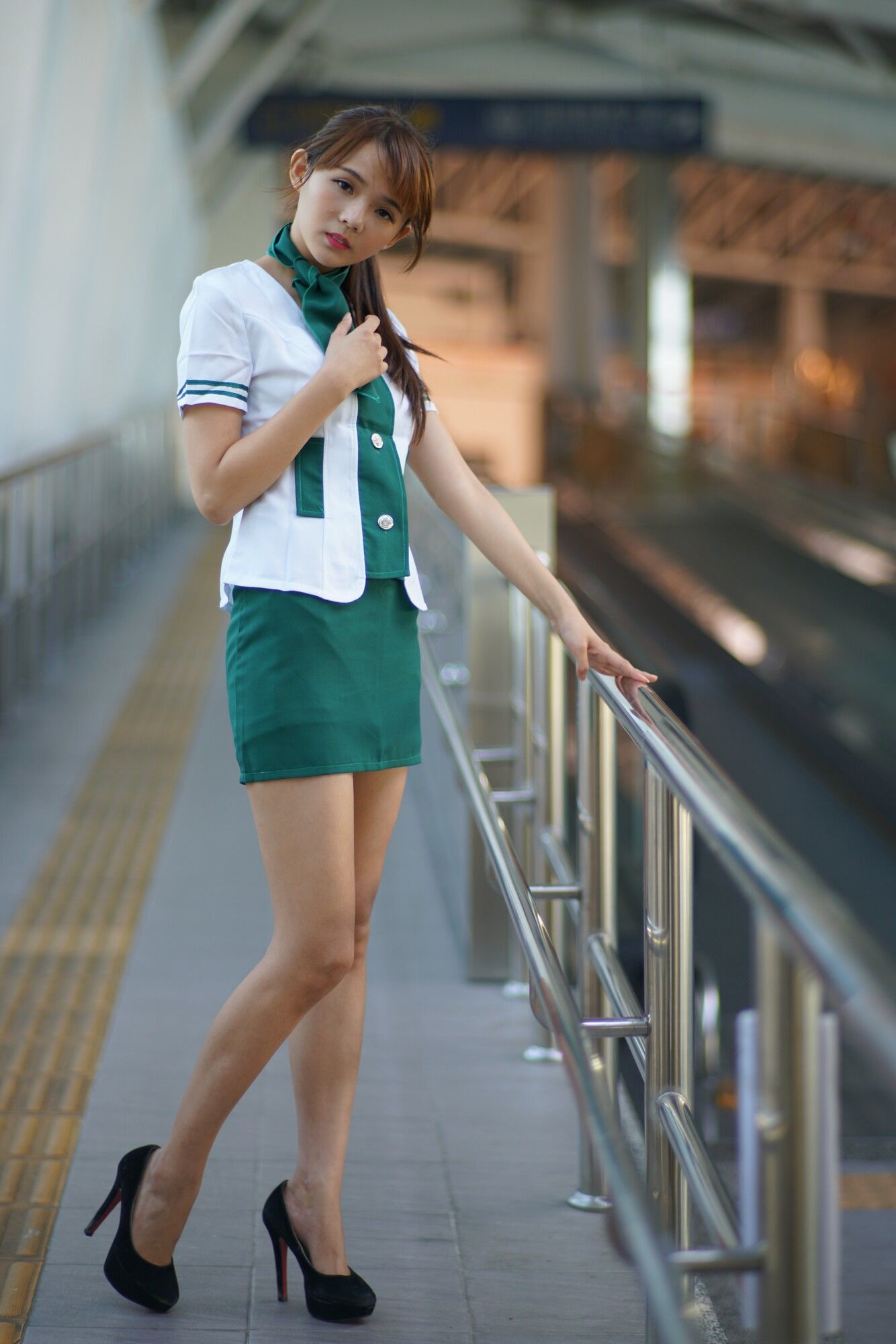 苏郁媛《烏日高鐵～空姐制服》-图19