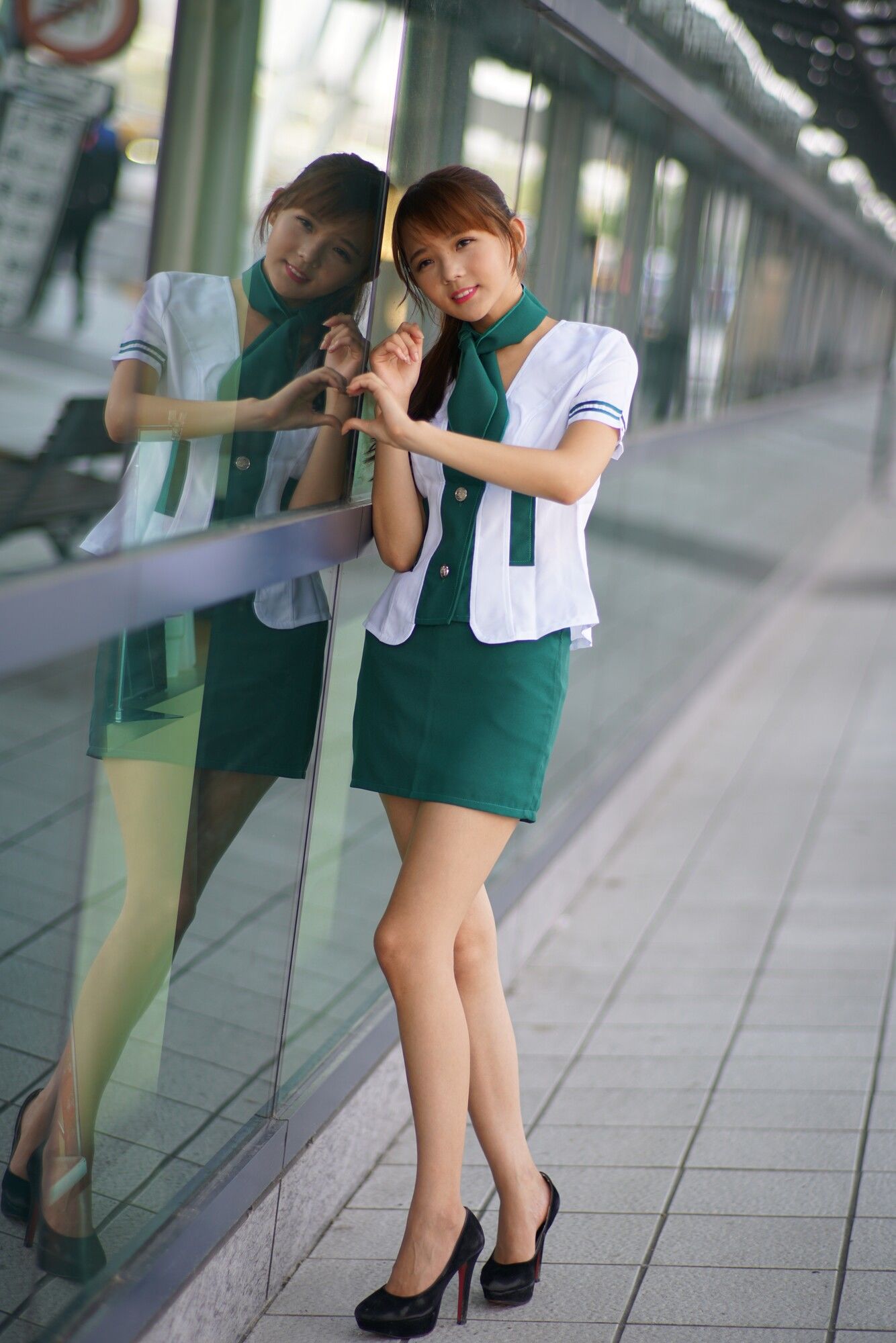 苏郁媛《烏日高鐵～空姐制服》-图36