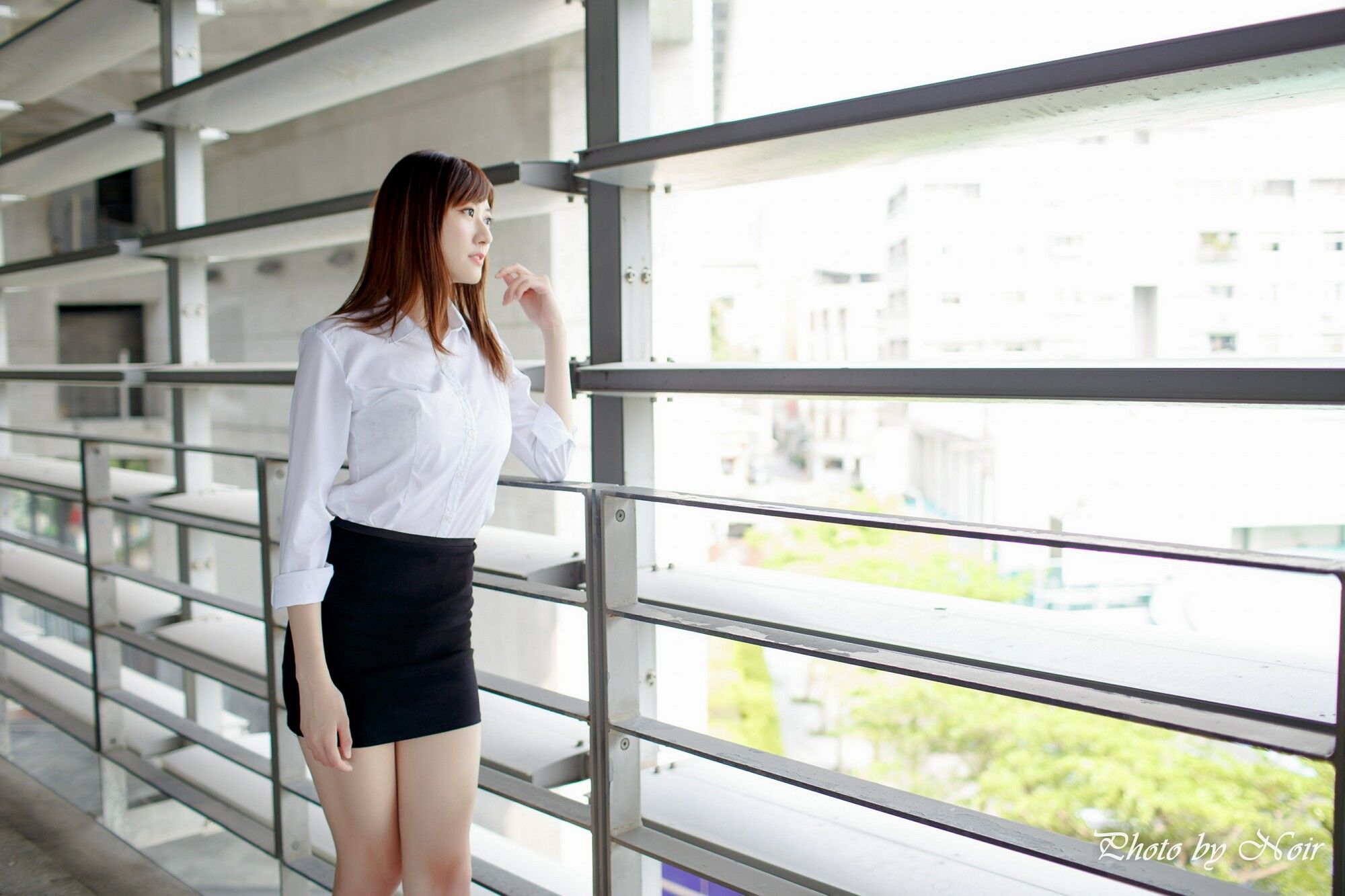 蔡译心@林茉晶《OL街拍合辑》-图1