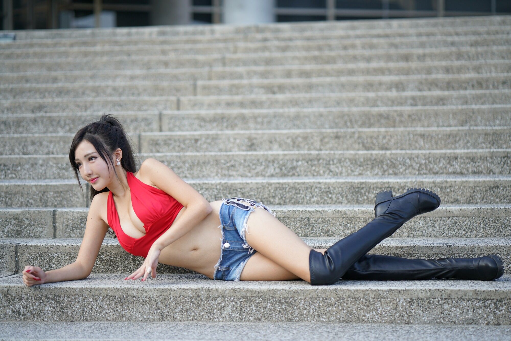 赵芸Syuan《台中美術館》牛仔长靴街拍-图11