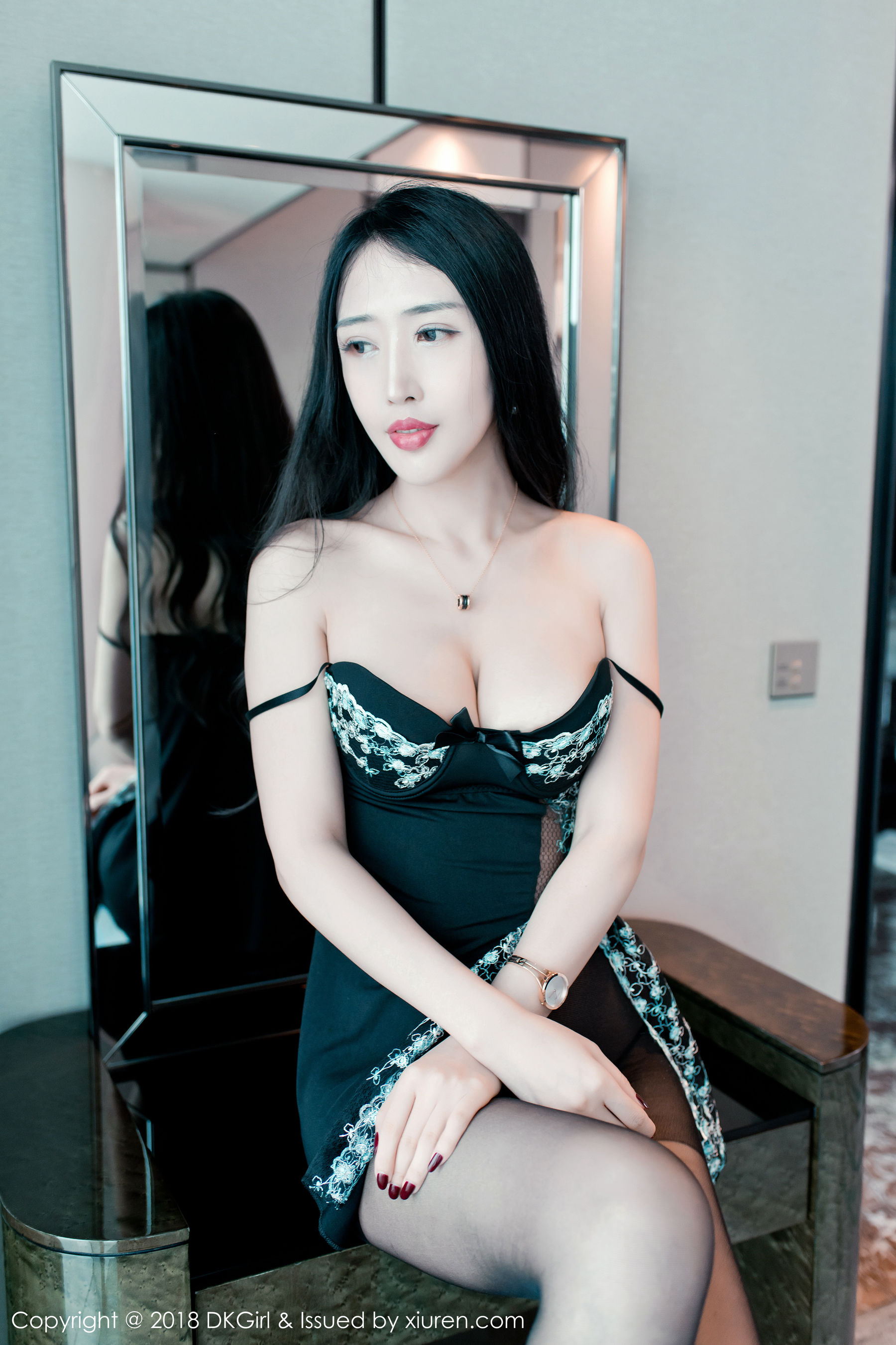余馨妍/石心琪《美腿与黑丝诱惑》  Vol.068-图19