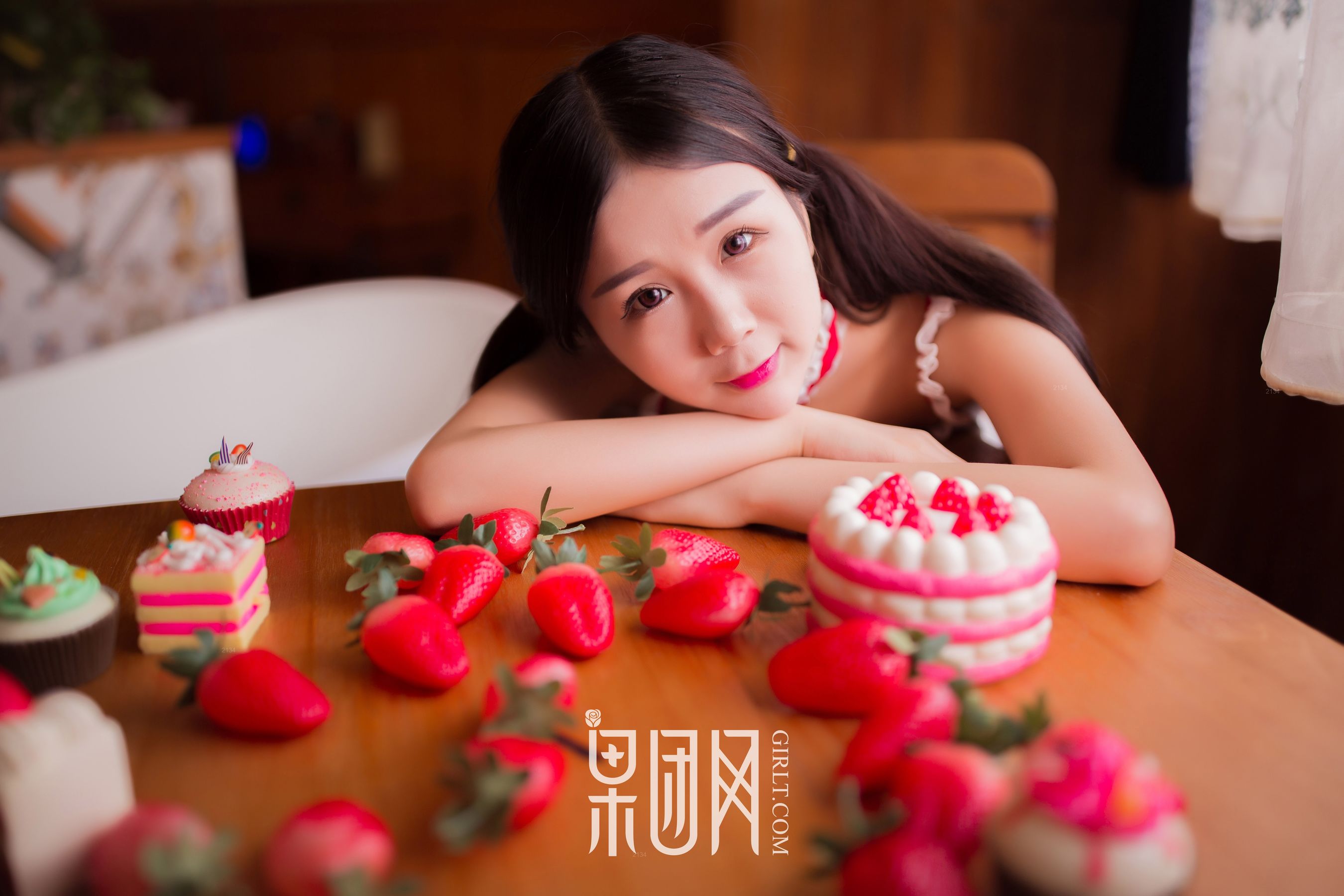 《草莓女孩》  No.024-图1