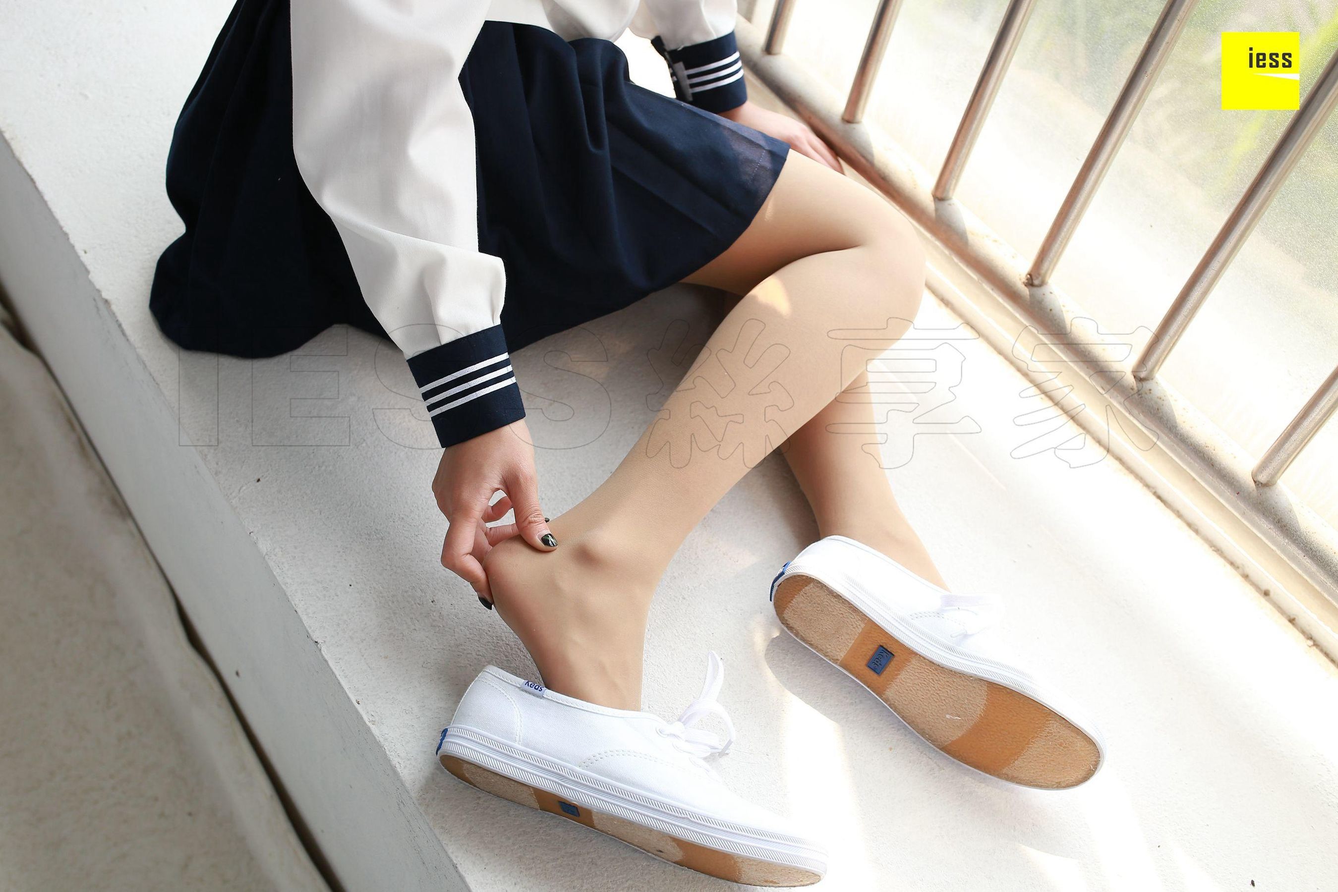 婉萍 《第一次涂指甲油的婉萍》  丝享家216-图17