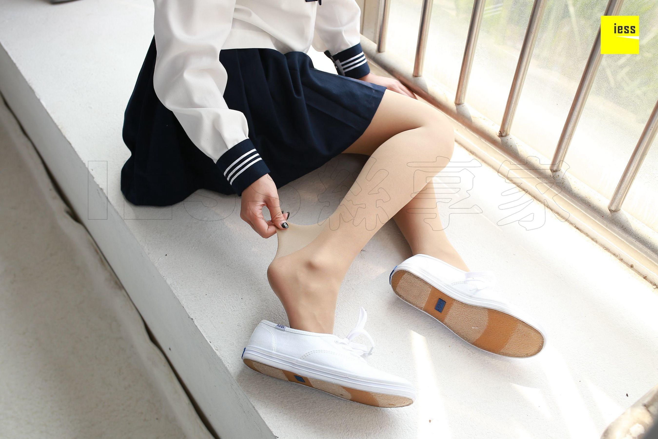 婉萍 《第一次涂指甲油的婉萍》  丝享家216-图18