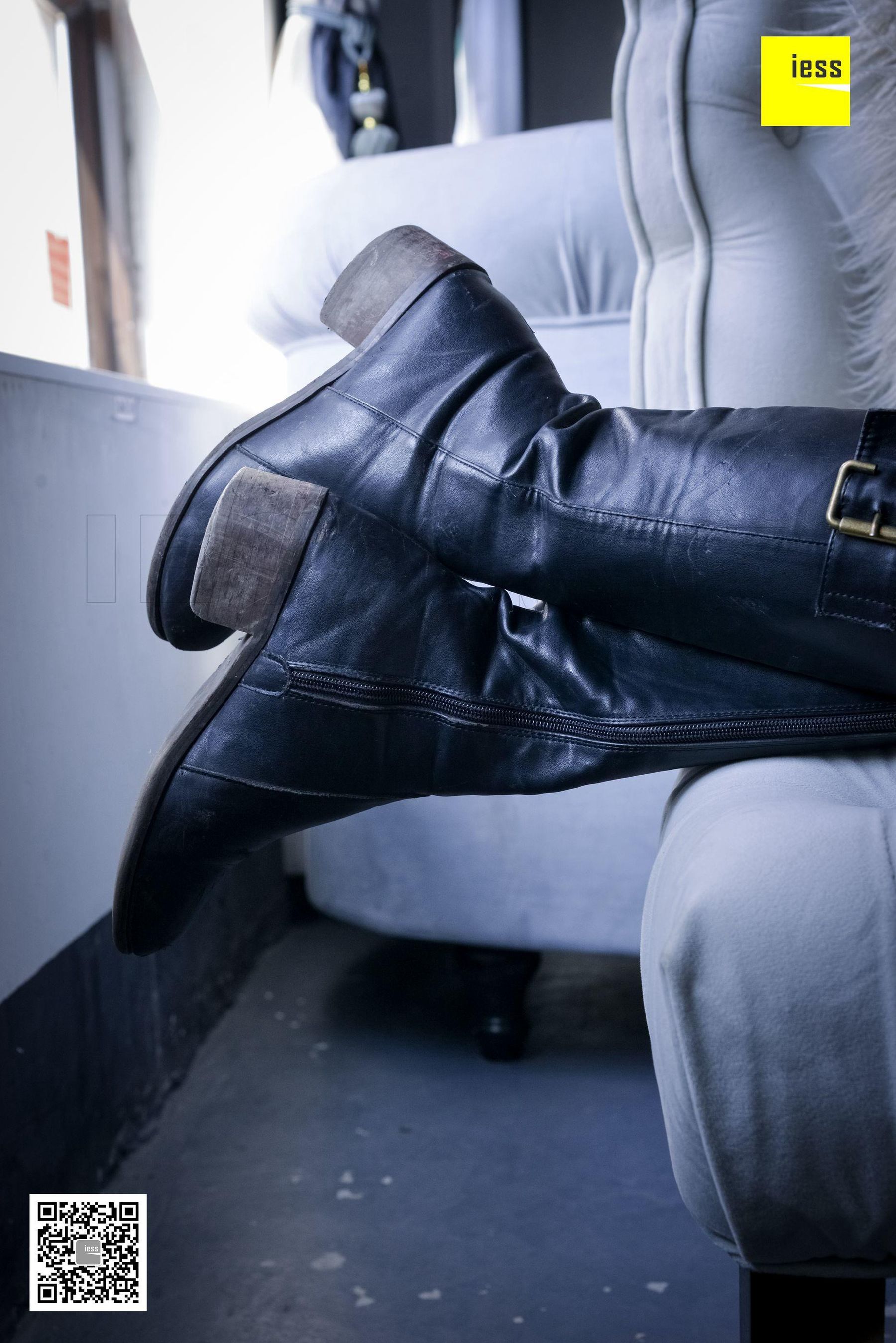 秋秋 《穿皮靴的舞蹈妹子》  丝享家217-图19