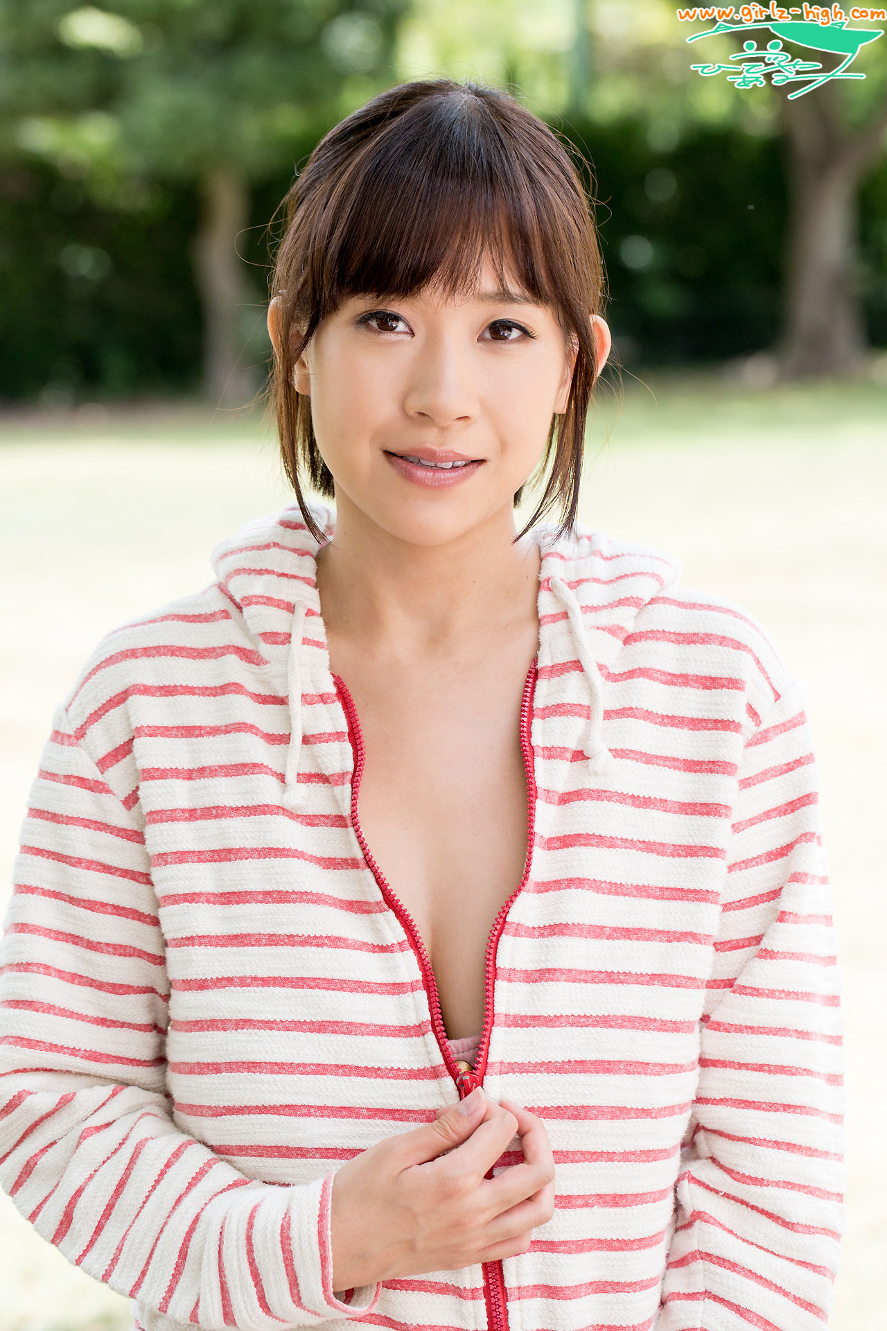 日比谷亜美《僕の下乳先生》サロペット-图0