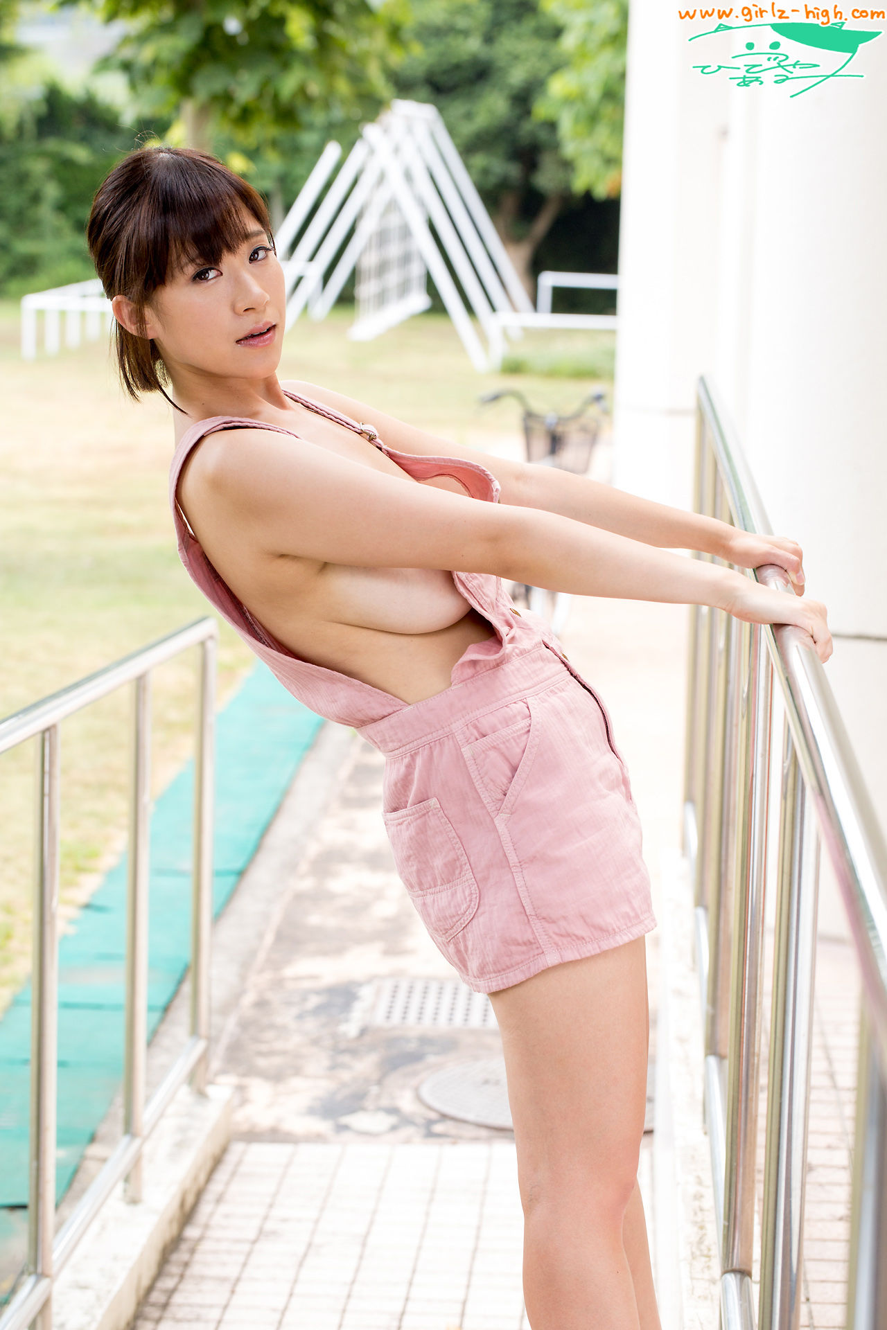 日比谷亜美《僕の下乳先生》サロペット-图27