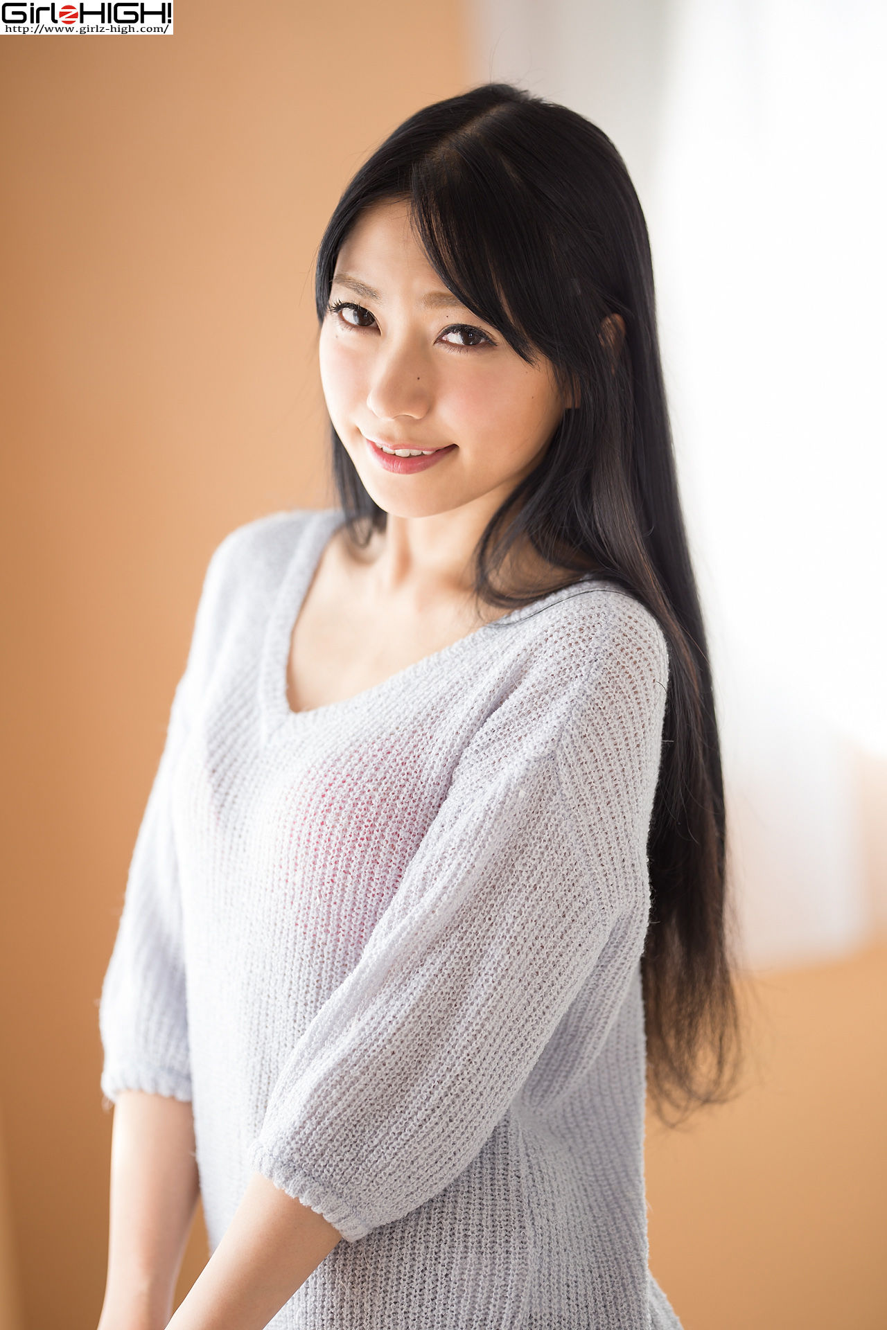 Ui Mita 三田羽衣 - 短裙的诱惑 - bune_001_001-图2