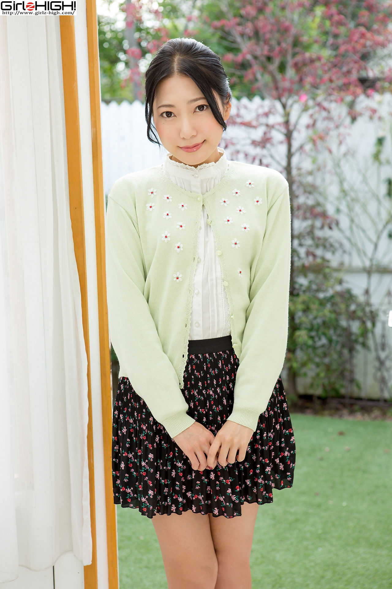 三田羽衣《僕たち（私たち）お尻だ～いすき！》私服-图1