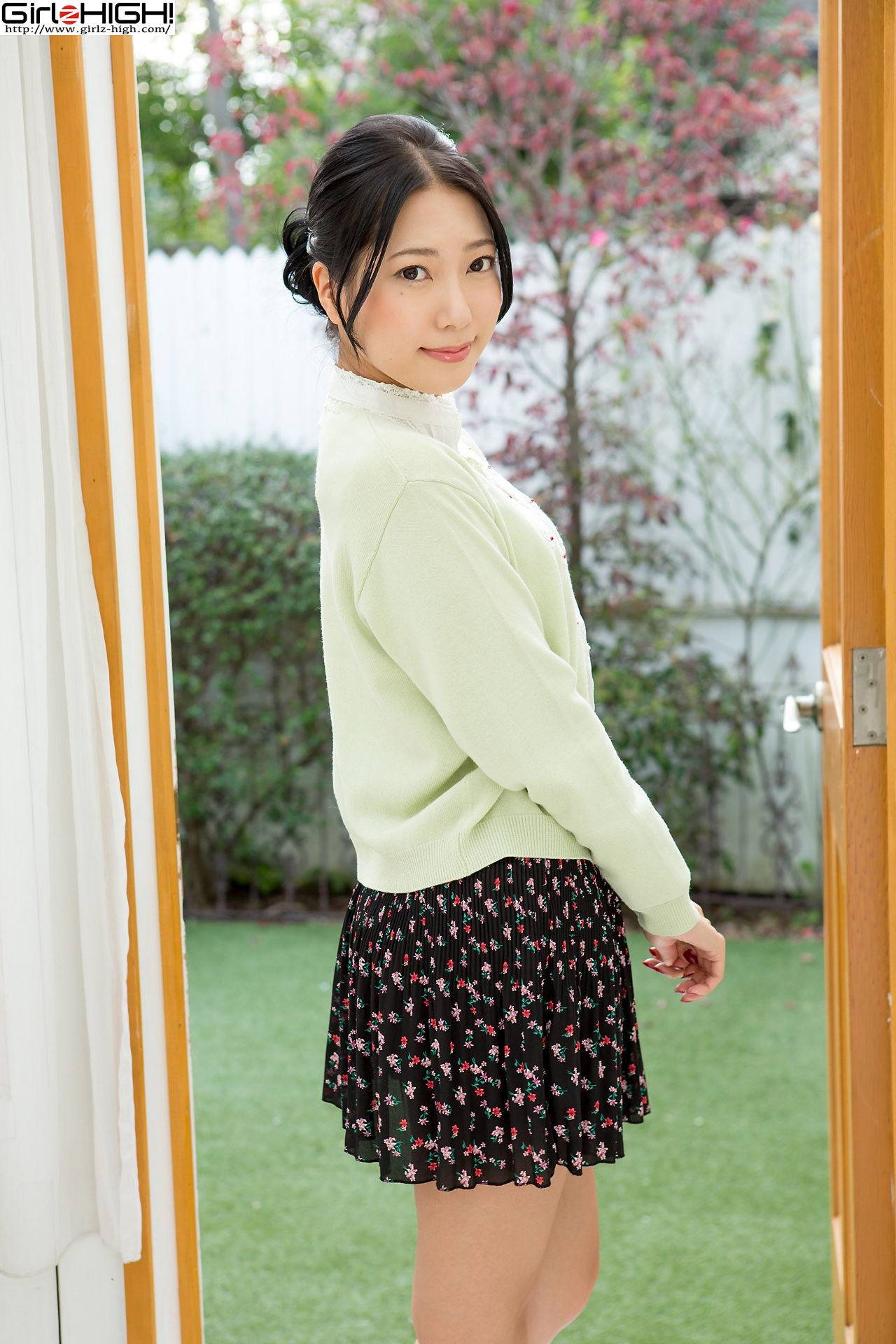 三田羽衣《僕たち（私たち）お尻だ～いすき！》私服-图2