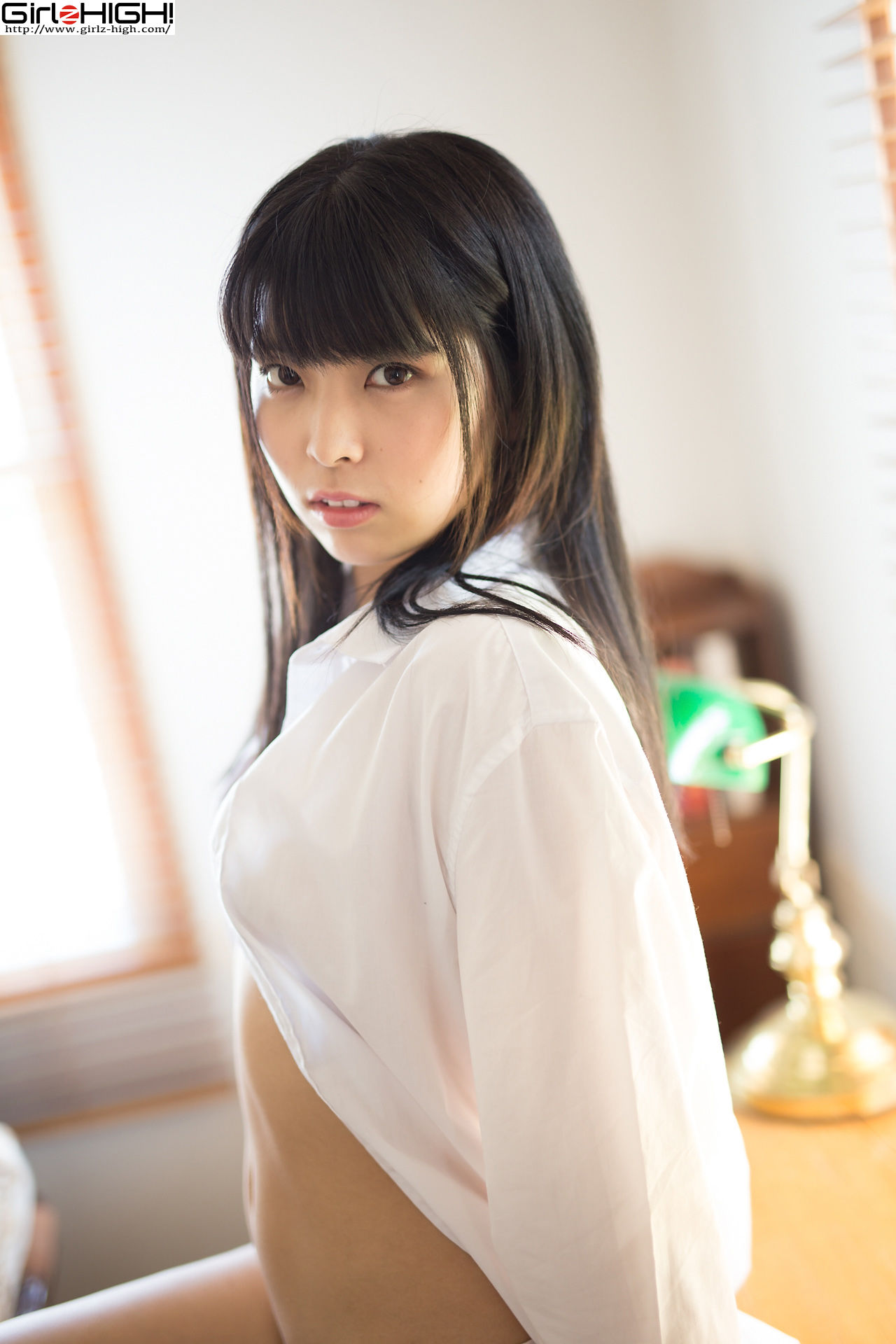 望月みはる《はじめまして》Ｙシャツ-图2