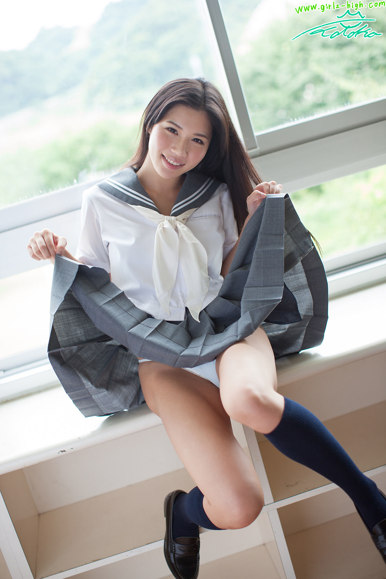 みね琴叶《どこ見てるの？》制服展開ビキニ-图10