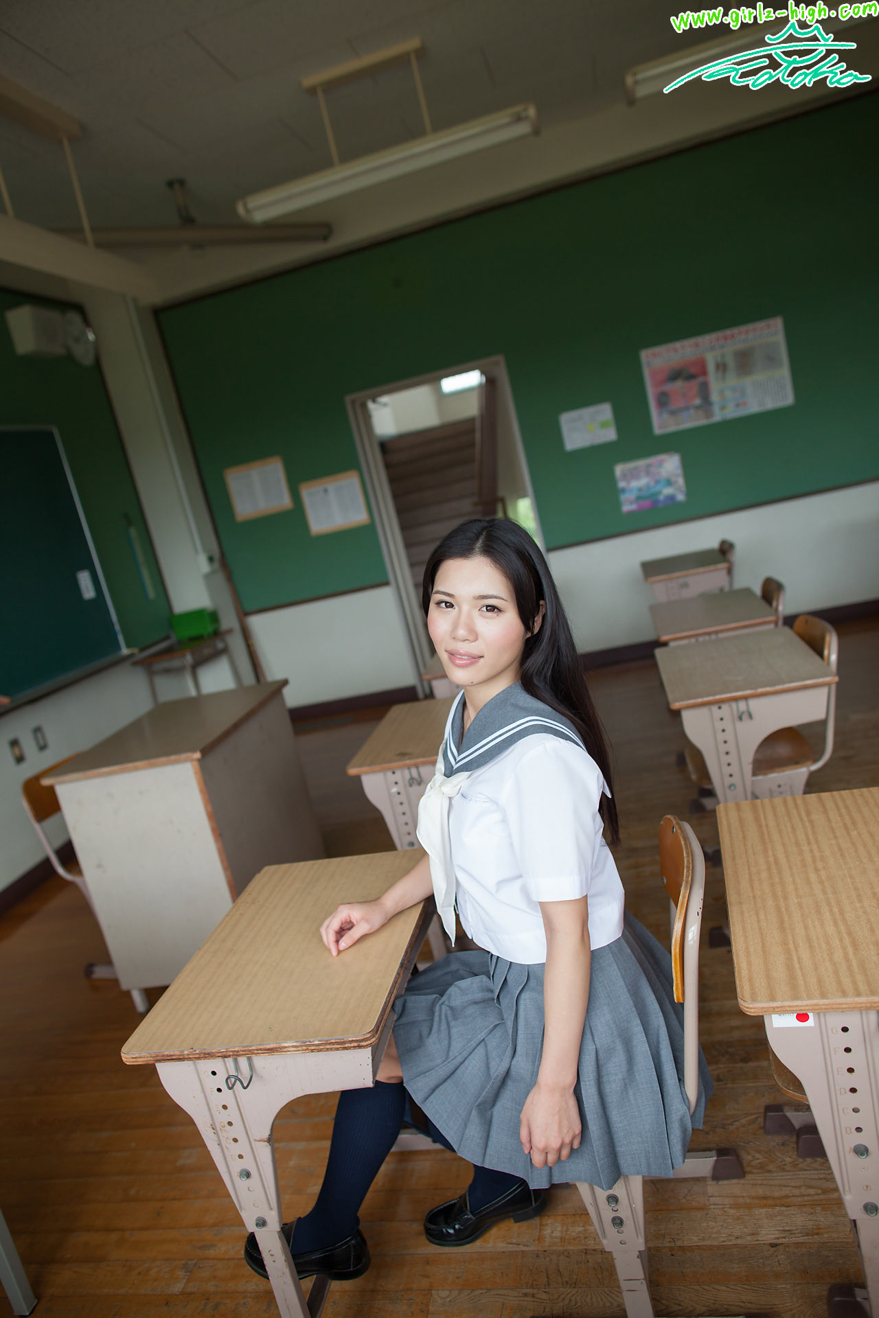 みね琴叶《どこ見てるの？》制服展開ビキニ-图16