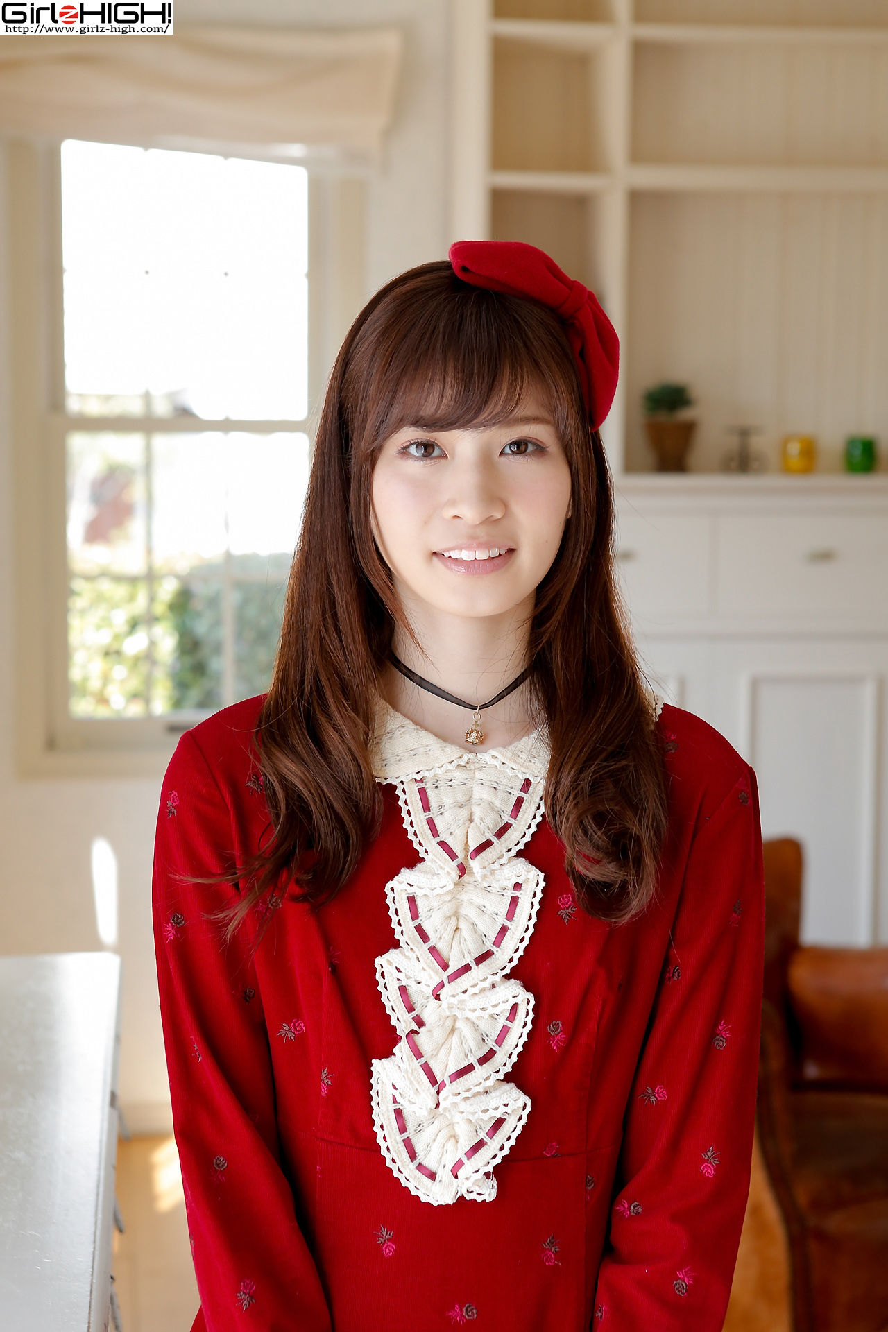 佐藤理亜《僕たち（私たち）お尻だ～いすき！》赤ワンピース-图0