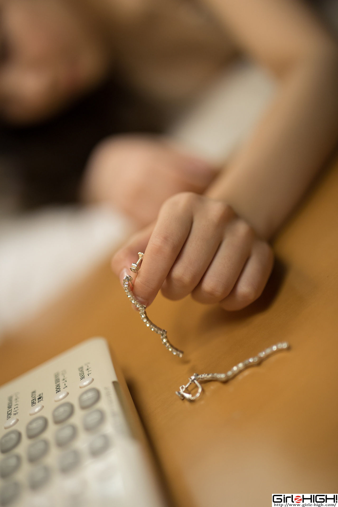 高桥りか《女子大生のイケないアルバイト》変形水着-图29