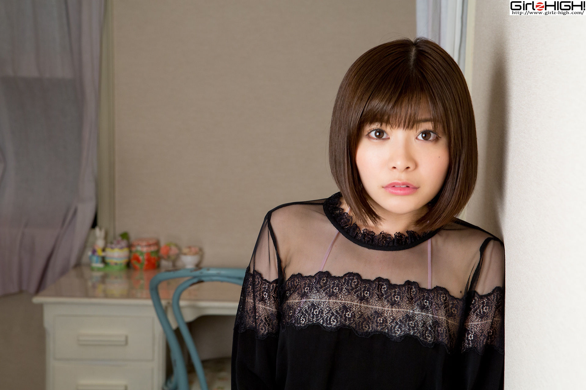 山口里菜子《僕たち（私たち）お尻だ～いすき！》白下着-图2