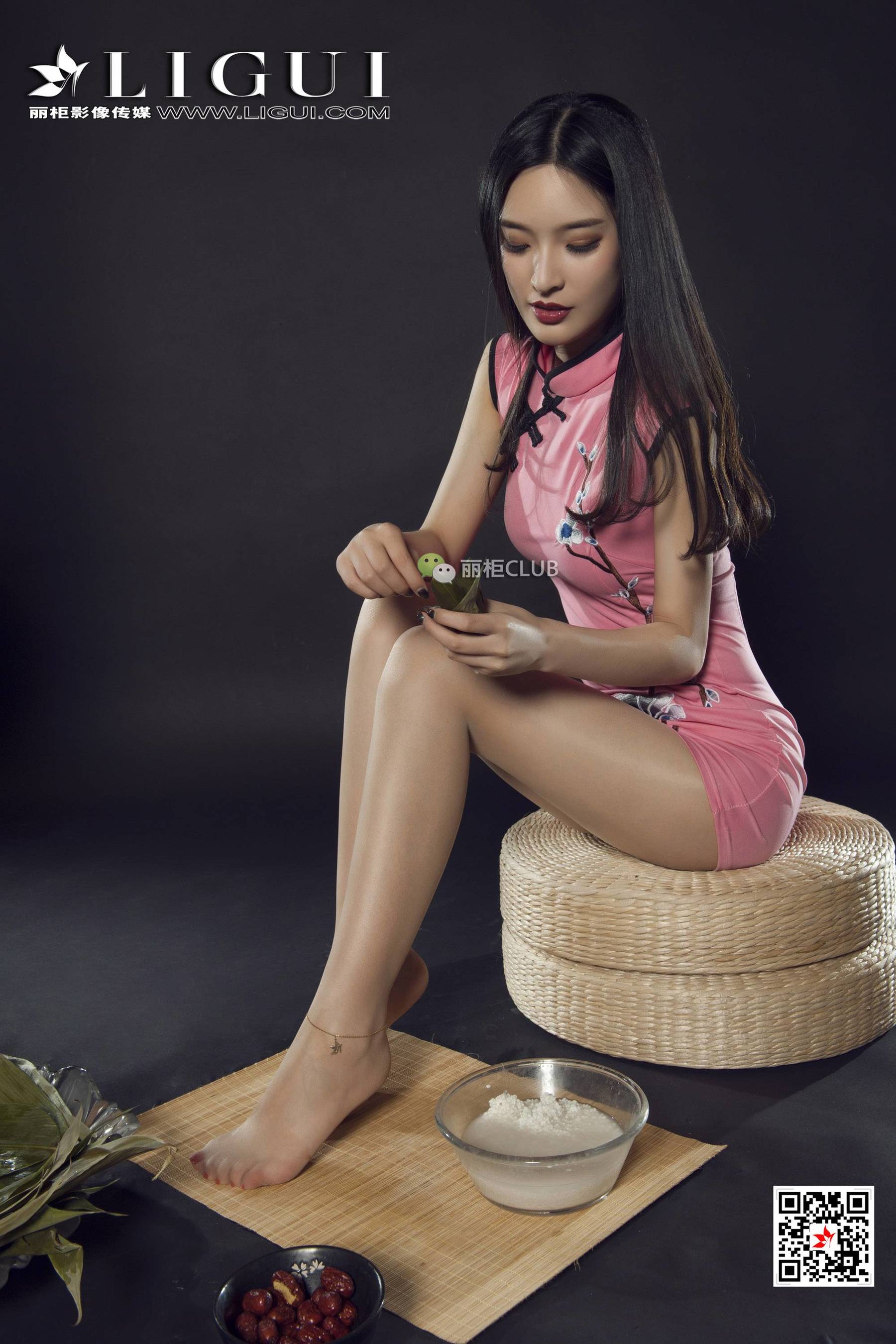 足模雪糕《端香旗袍丝足》  网络丽人-图43