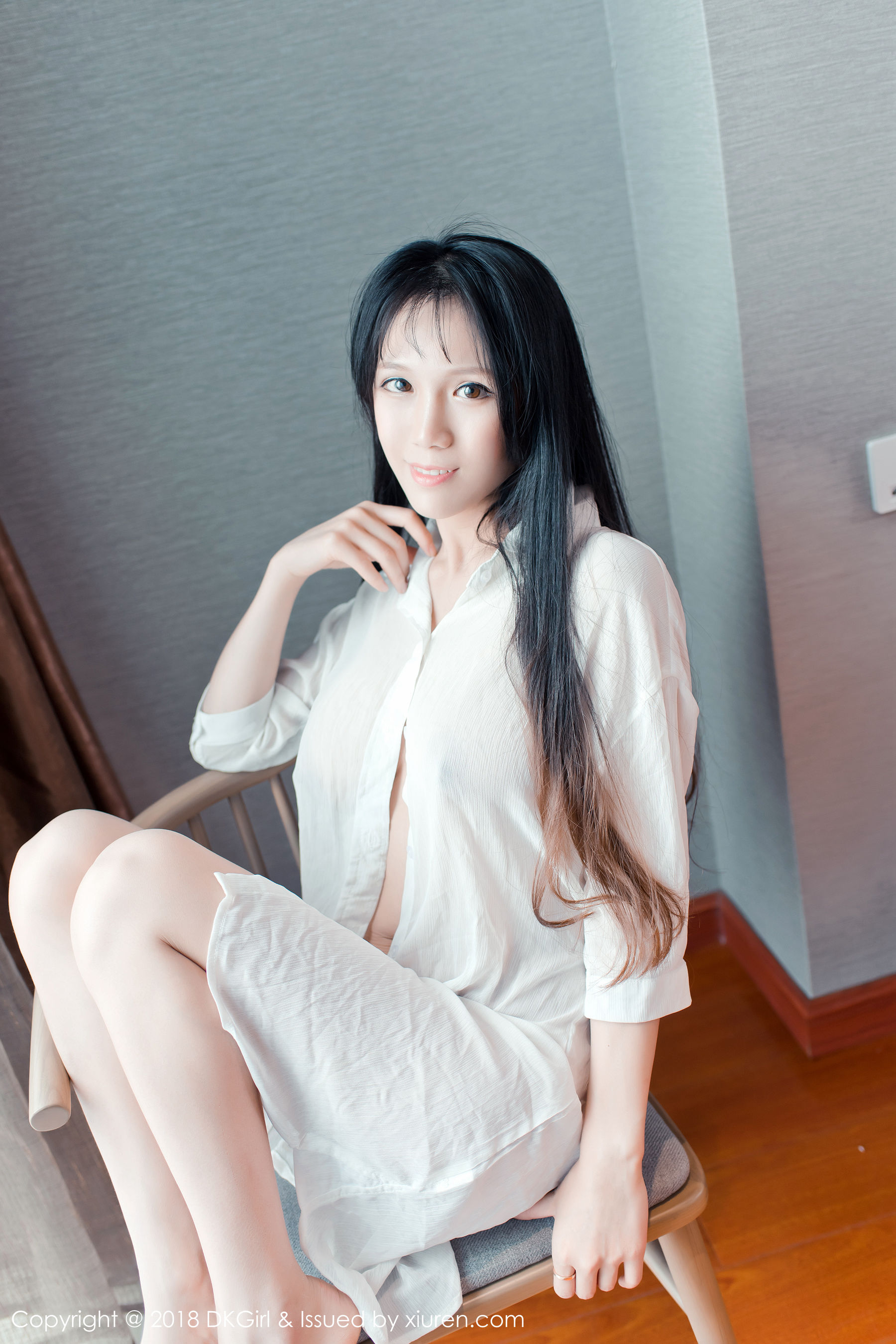 李可可《童颜巨乳，F乳真空演绎》  Vol.070-图3