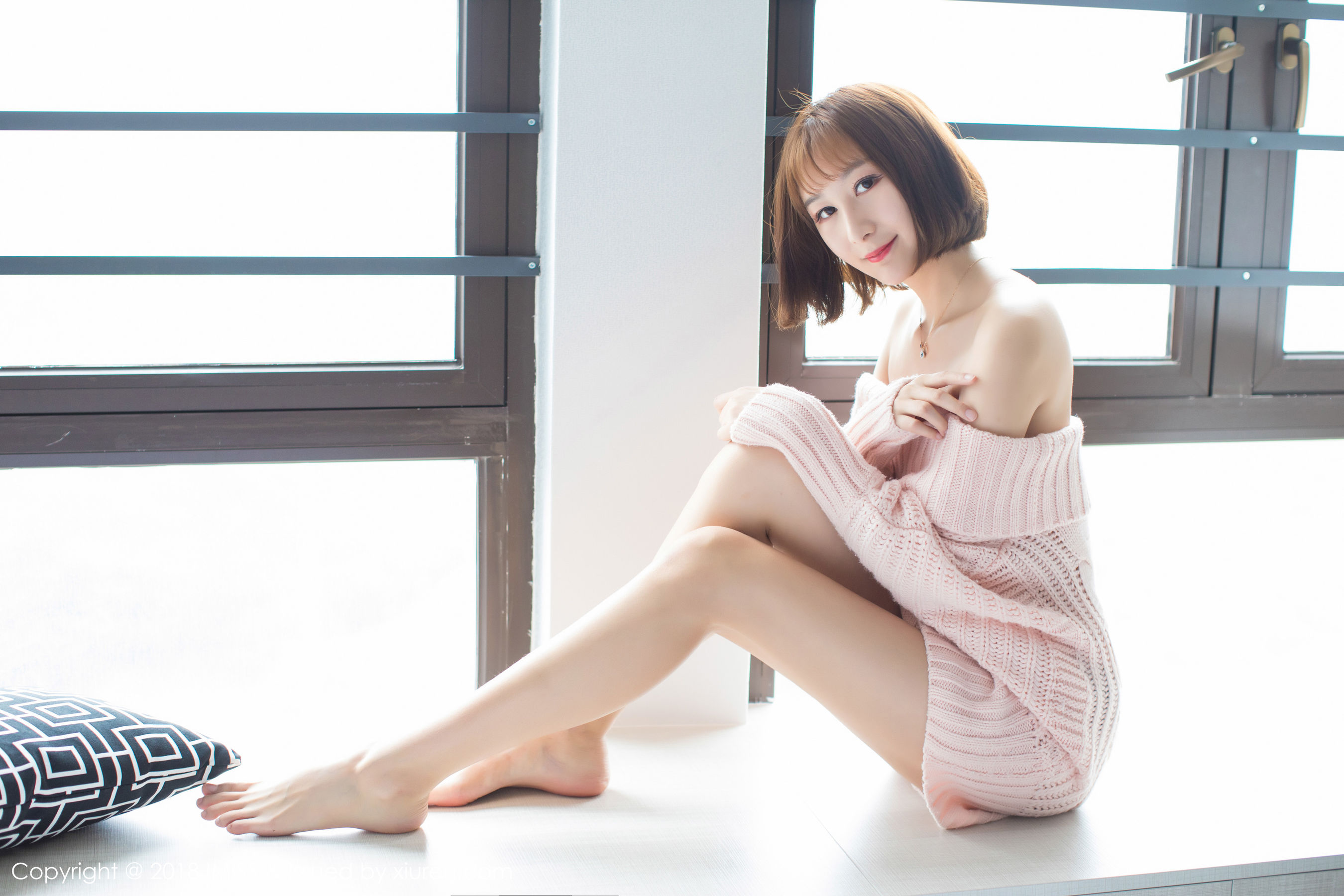 九尾Ivy-《性感极致的丝袜美腿诱惑》  Vol.240-图3