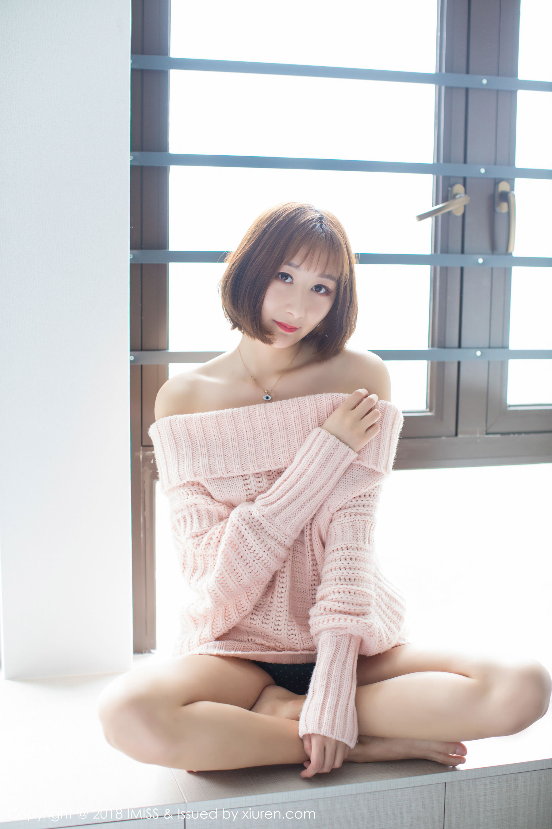 九尾Ivy-《性感极致的丝袜美腿诱惑》  Vol.240-图5