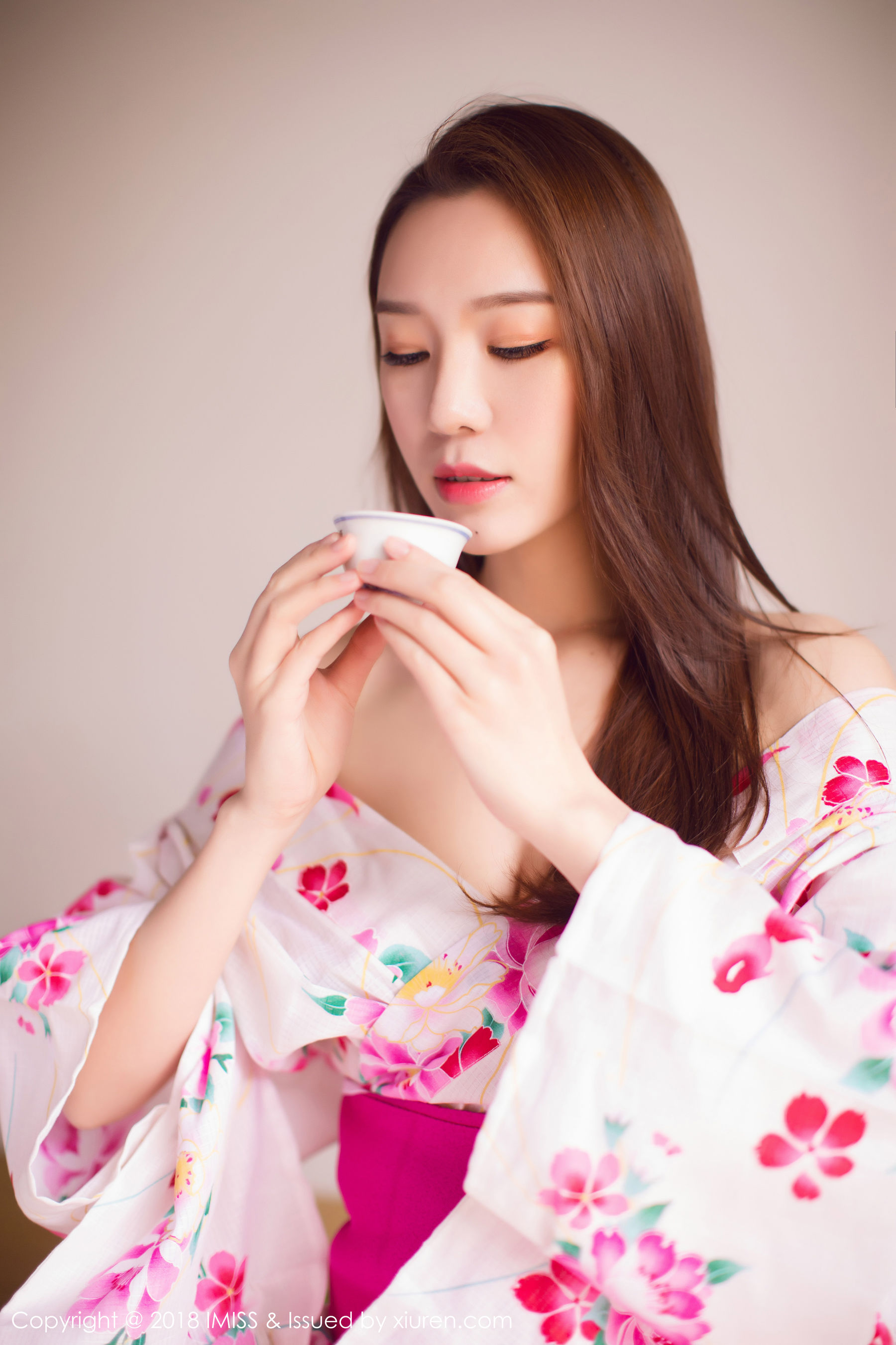 新人模特katrina《首套写真》  Vol.252-图0