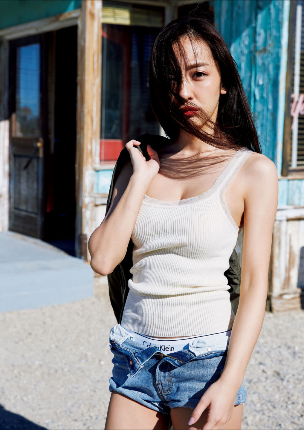 板野友美 写真集「Wanderer」(Kindle)-图1