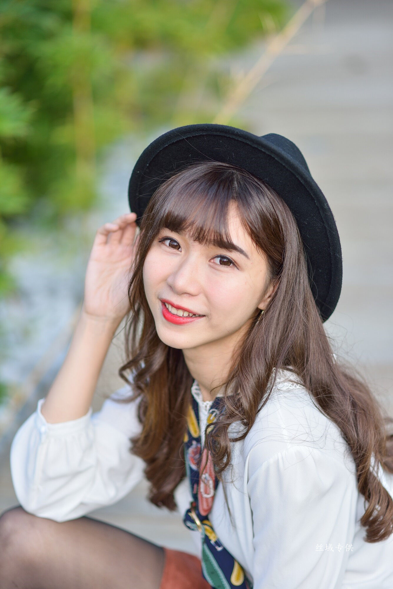 題題 國美館.時裝 黑丝小妹短裙街拍-图28