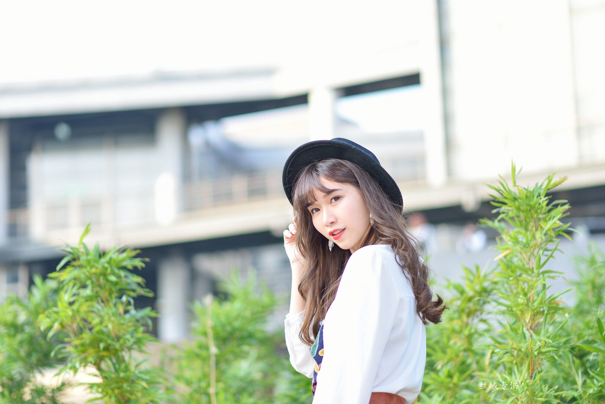 題題 國美館.時裝 黑丝小妹短裙街拍-图6