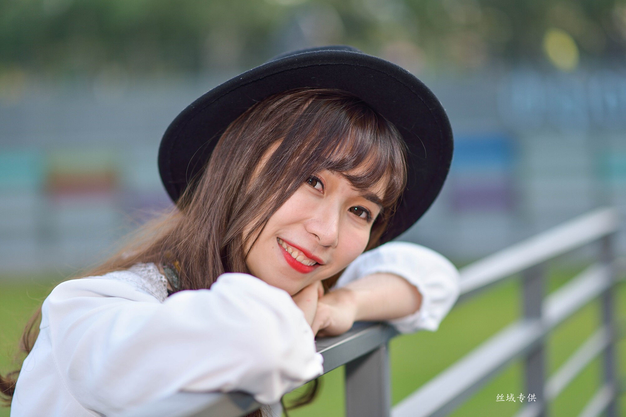 題題 國美館.時裝 黑丝小妹短裙街拍-图89