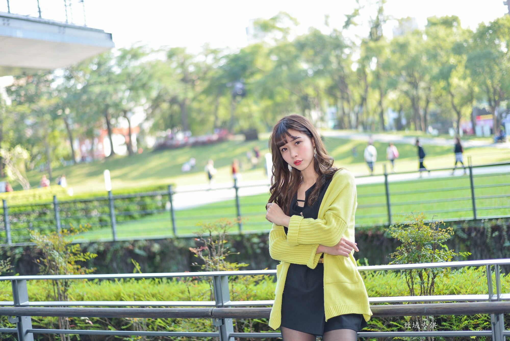 題題 國美館.時裝 黑丝街拍-图9