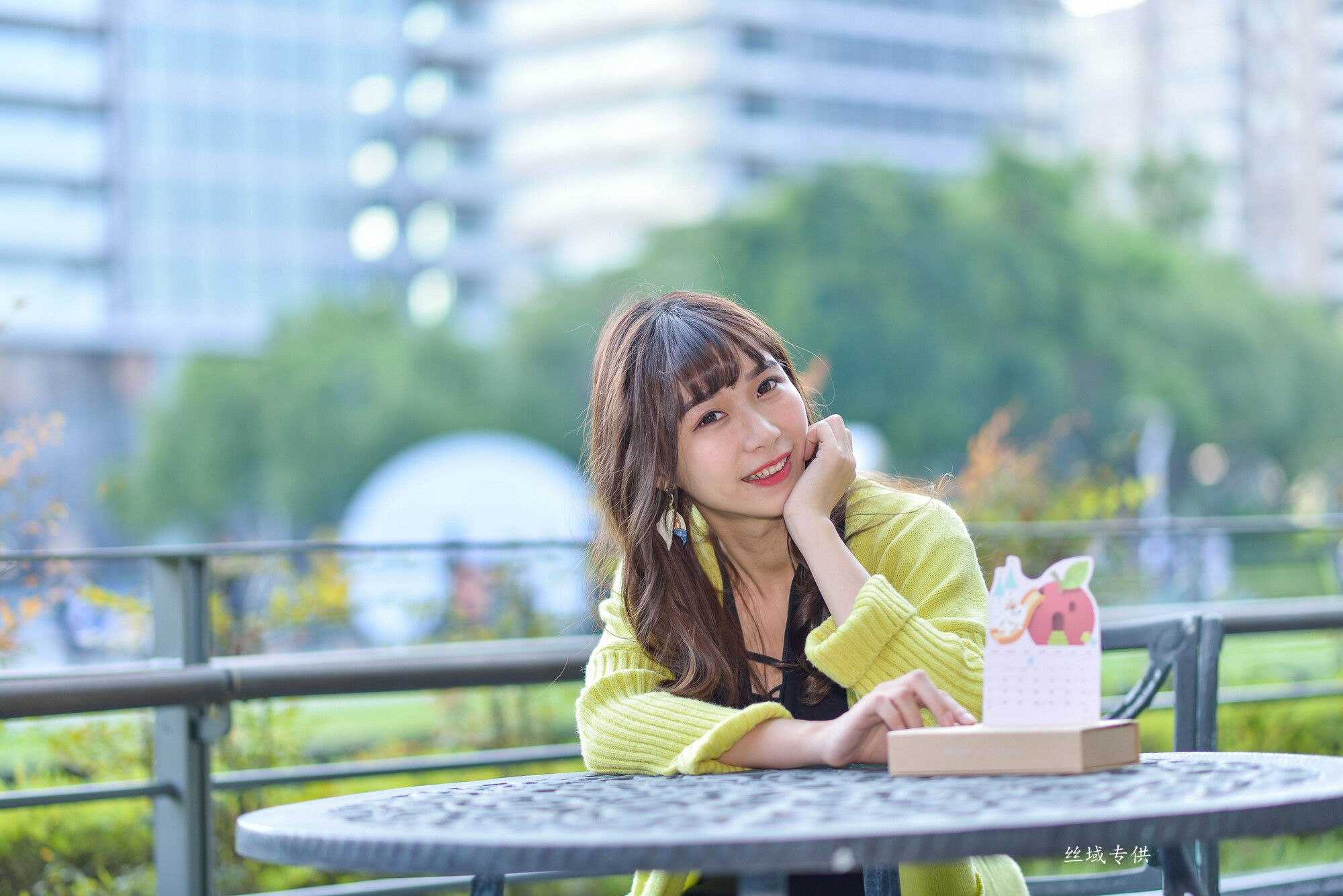 題題 國美館.時裝 黑丝街拍-图21