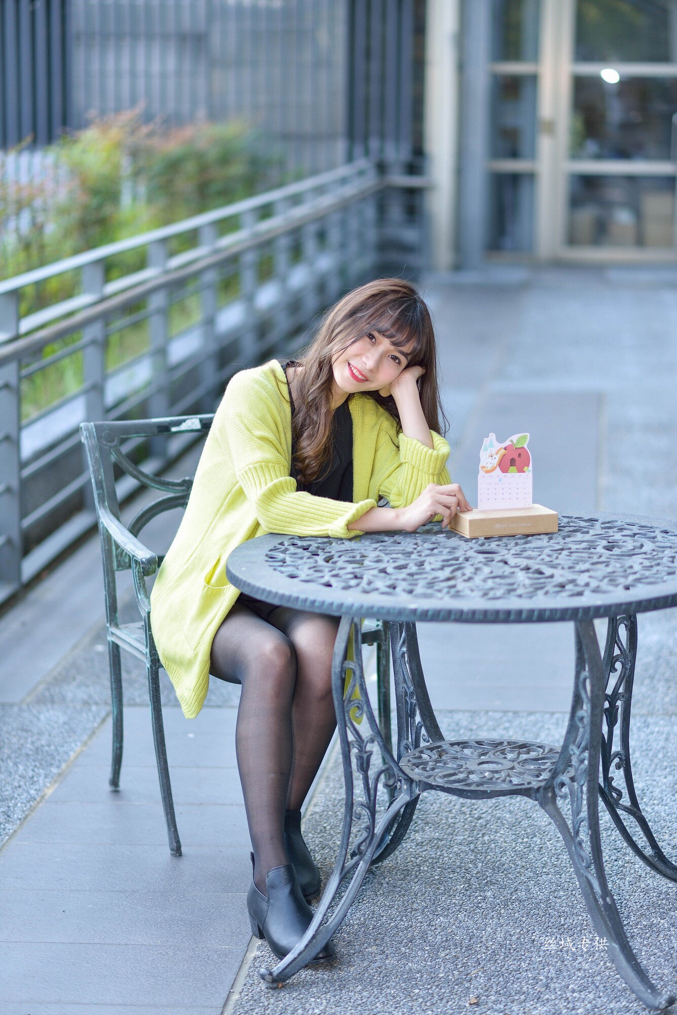 題題 國美館.時裝 黑丝街拍-图22