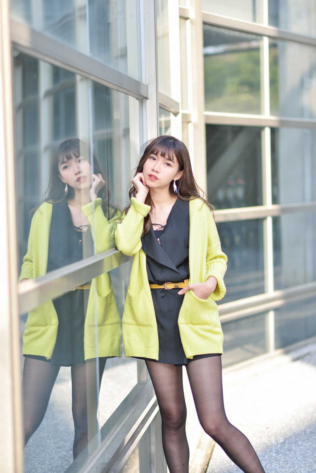 題題 國美館.時裝 黑丝街拍-图70