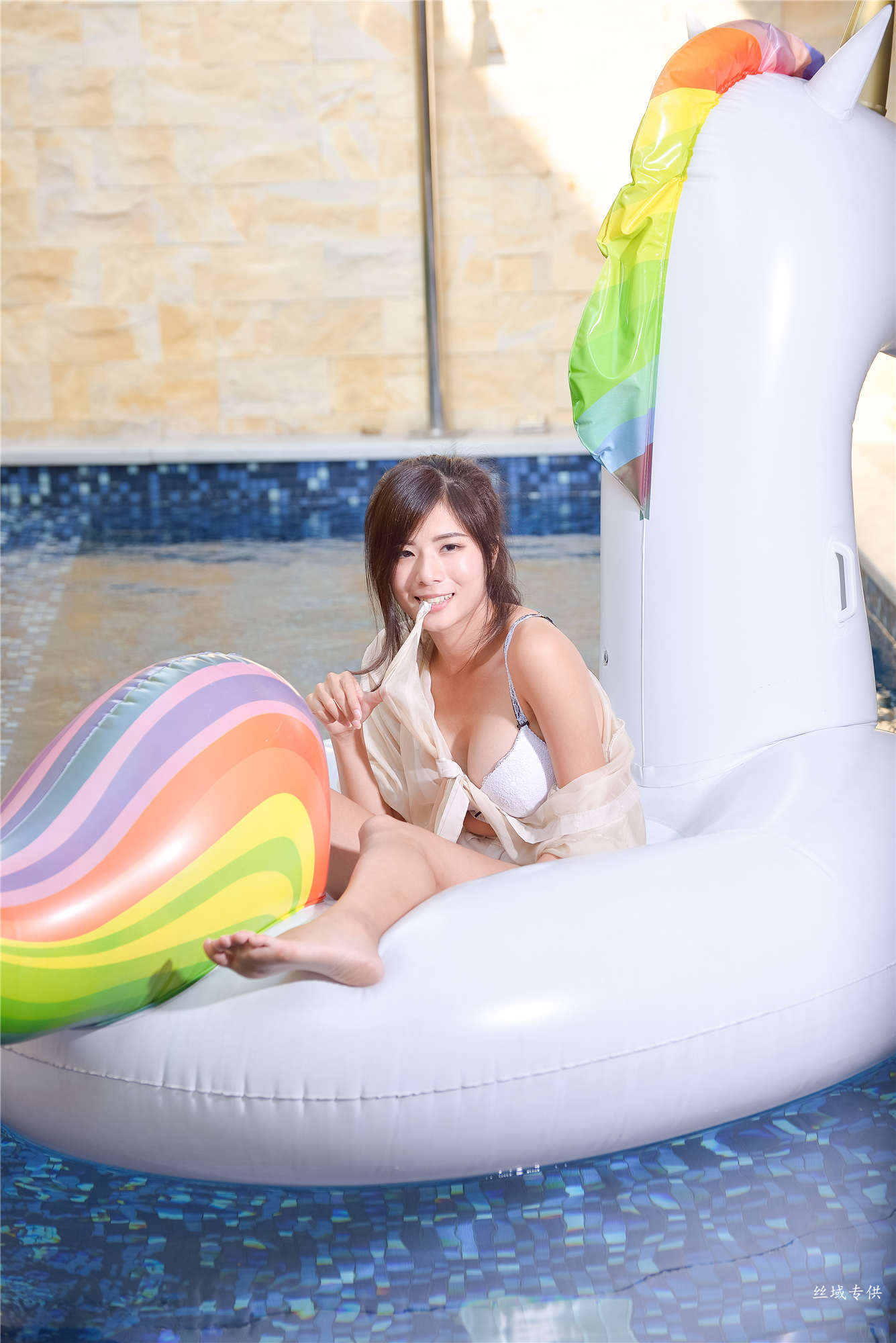 方唯真 性感.芭蕾城市渡假旅店 床拍-图3