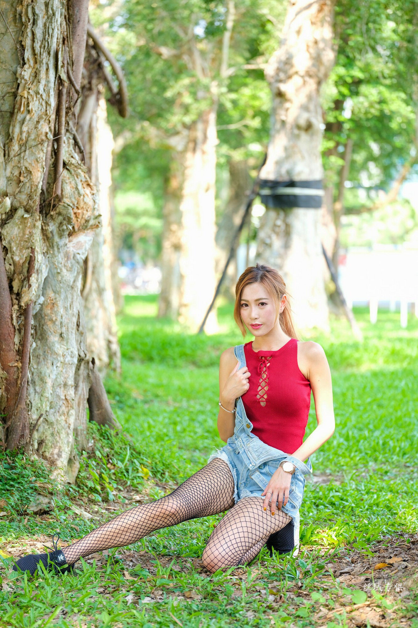 黄艾比 外拍服装（网袜）-图12