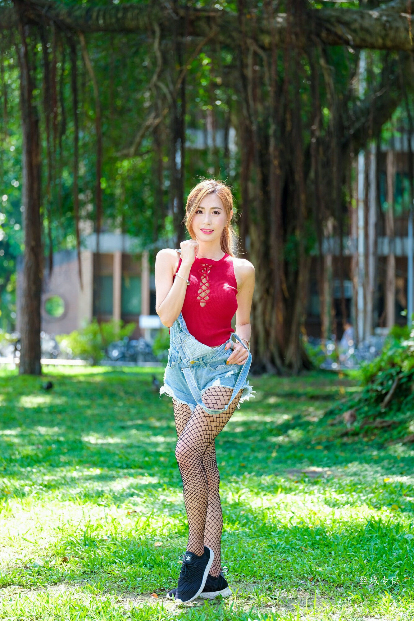 黄艾比 外拍服装（网袜）-图7