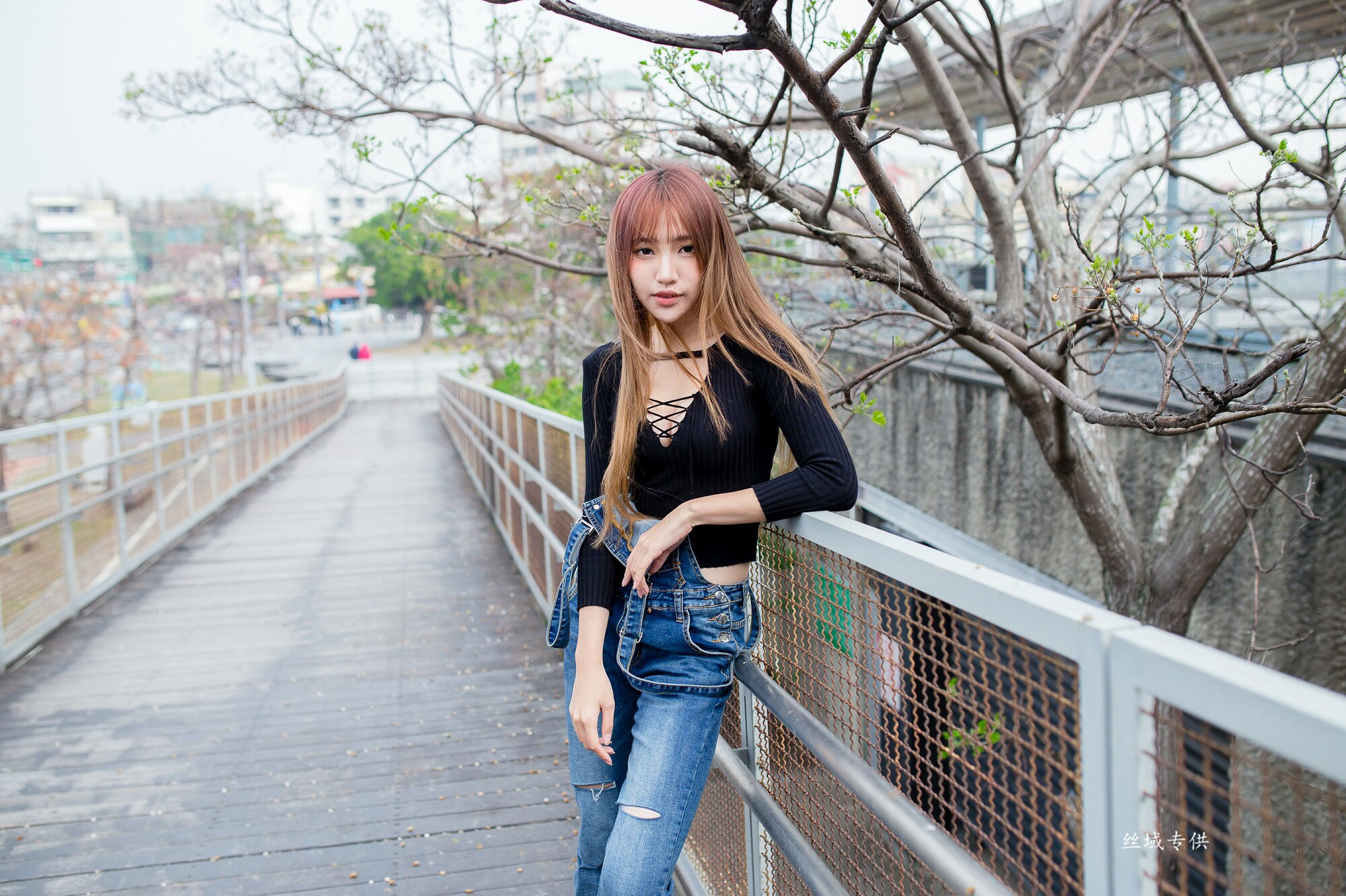 比比 牛仔紧身裤-图19