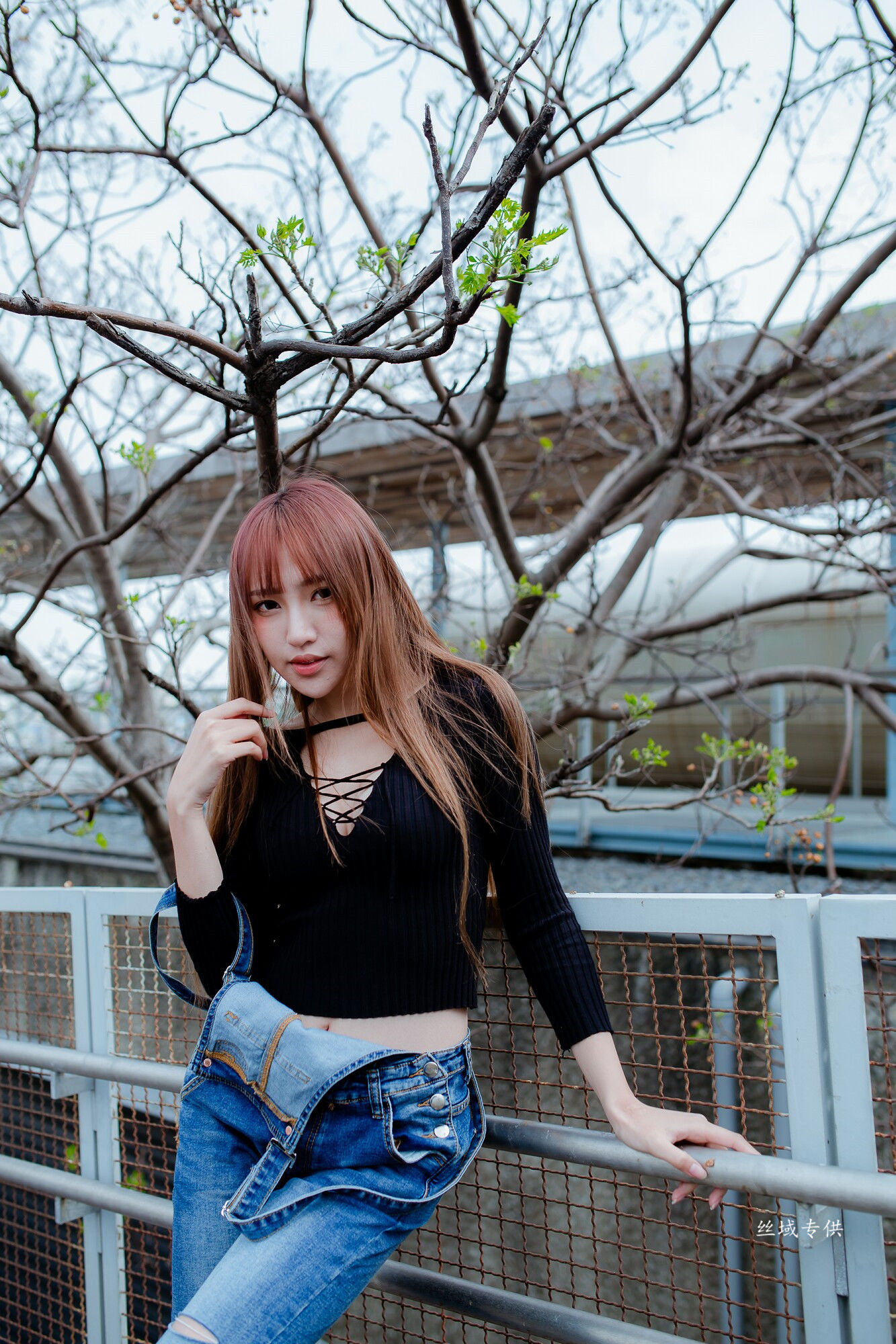 比比 牛仔紧身裤-图22