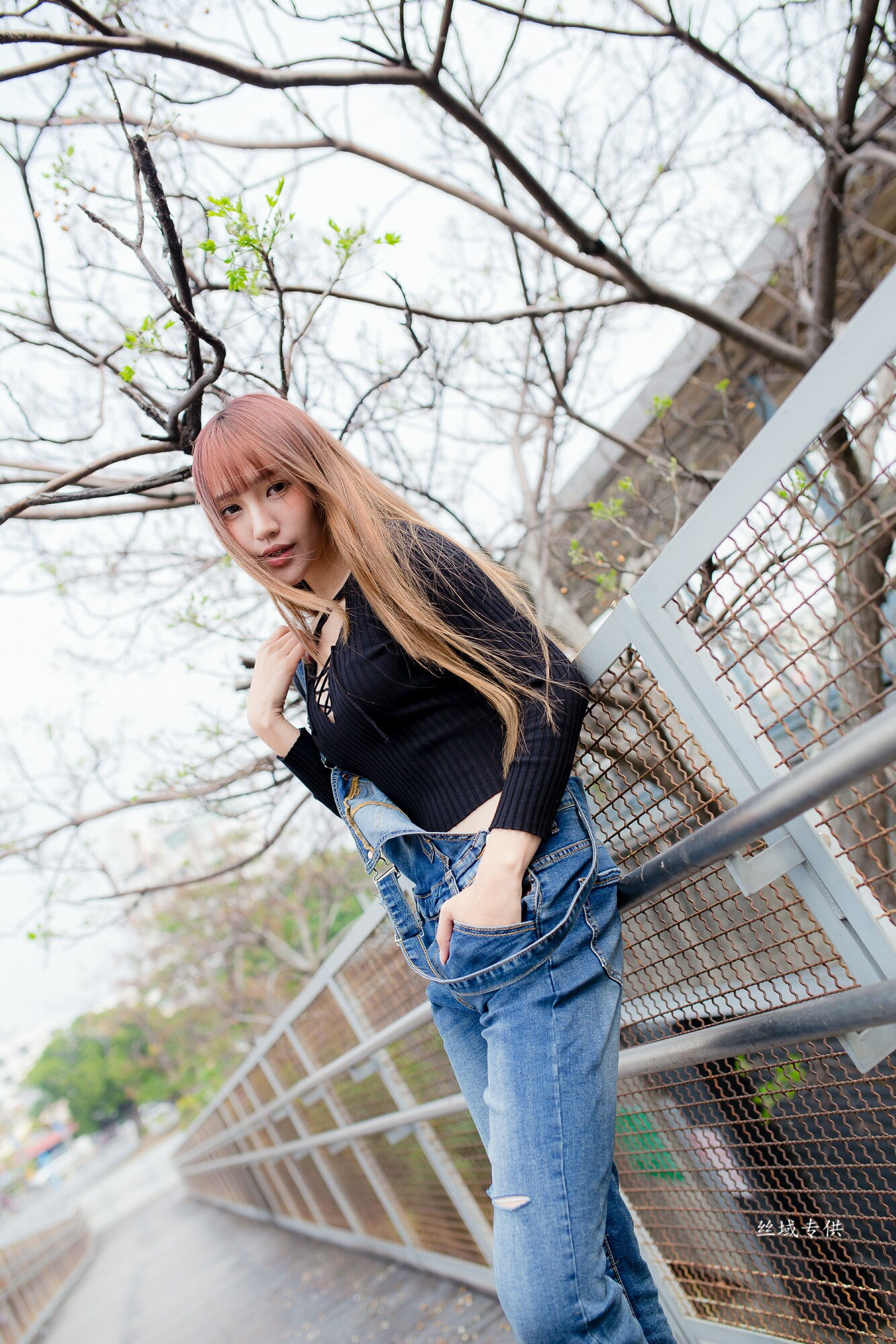 比比 牛仔紧身裤-图24