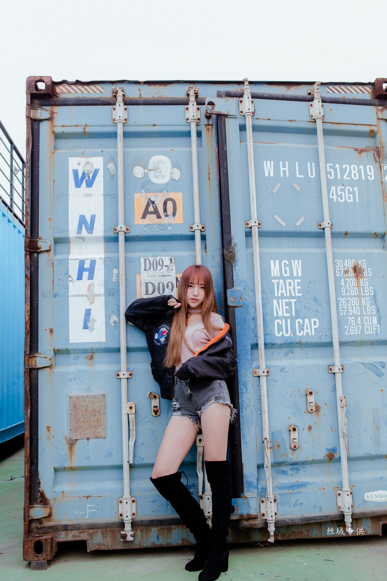 比比 长靴热裤-图1