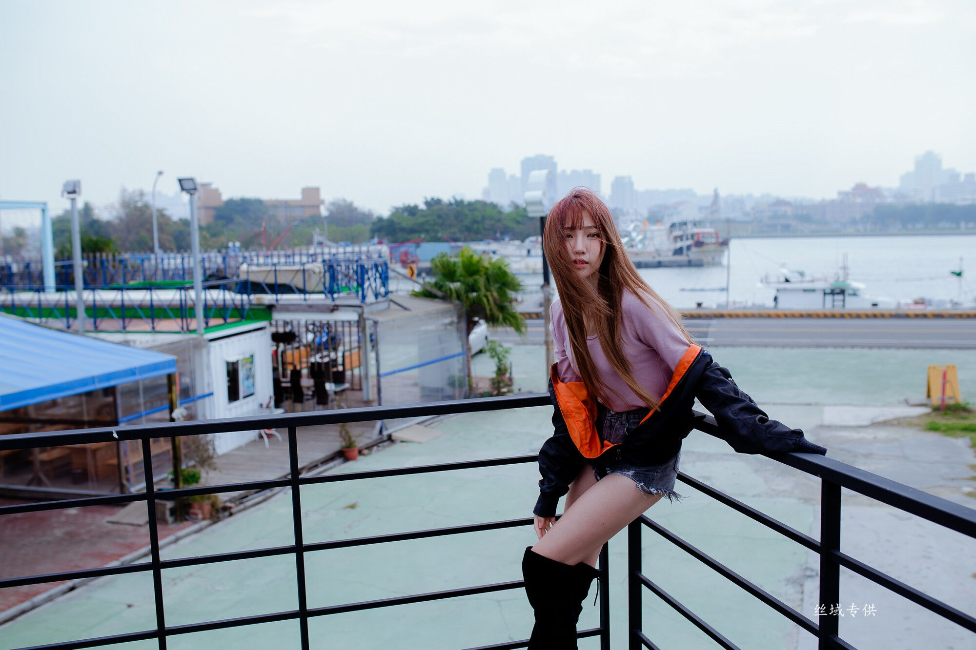 比比 长靴热裤-图22