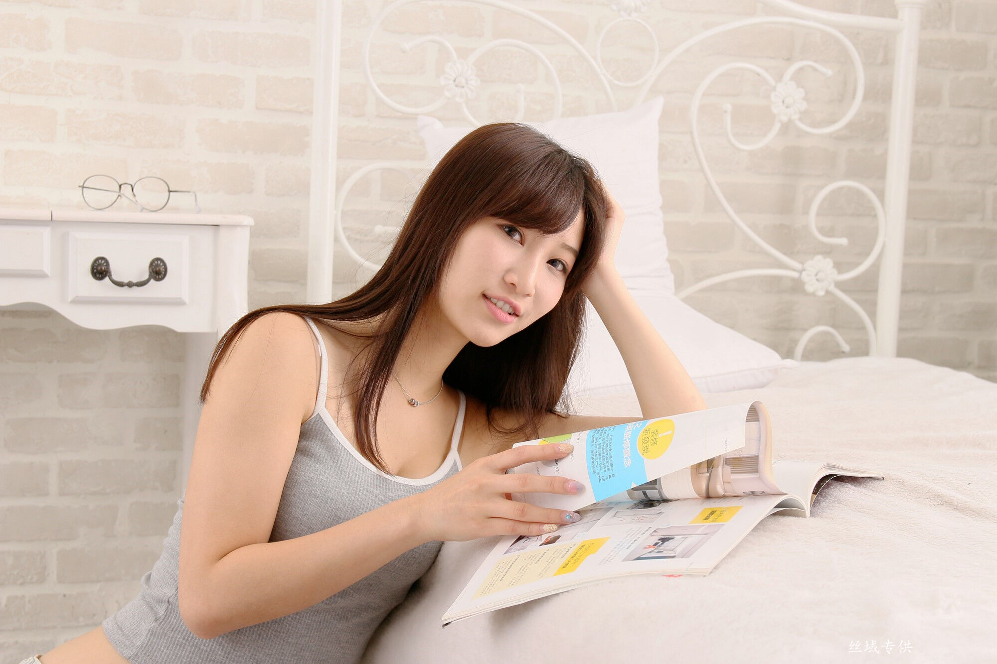 小筑兒 55棚拍 热裤小背心-图41