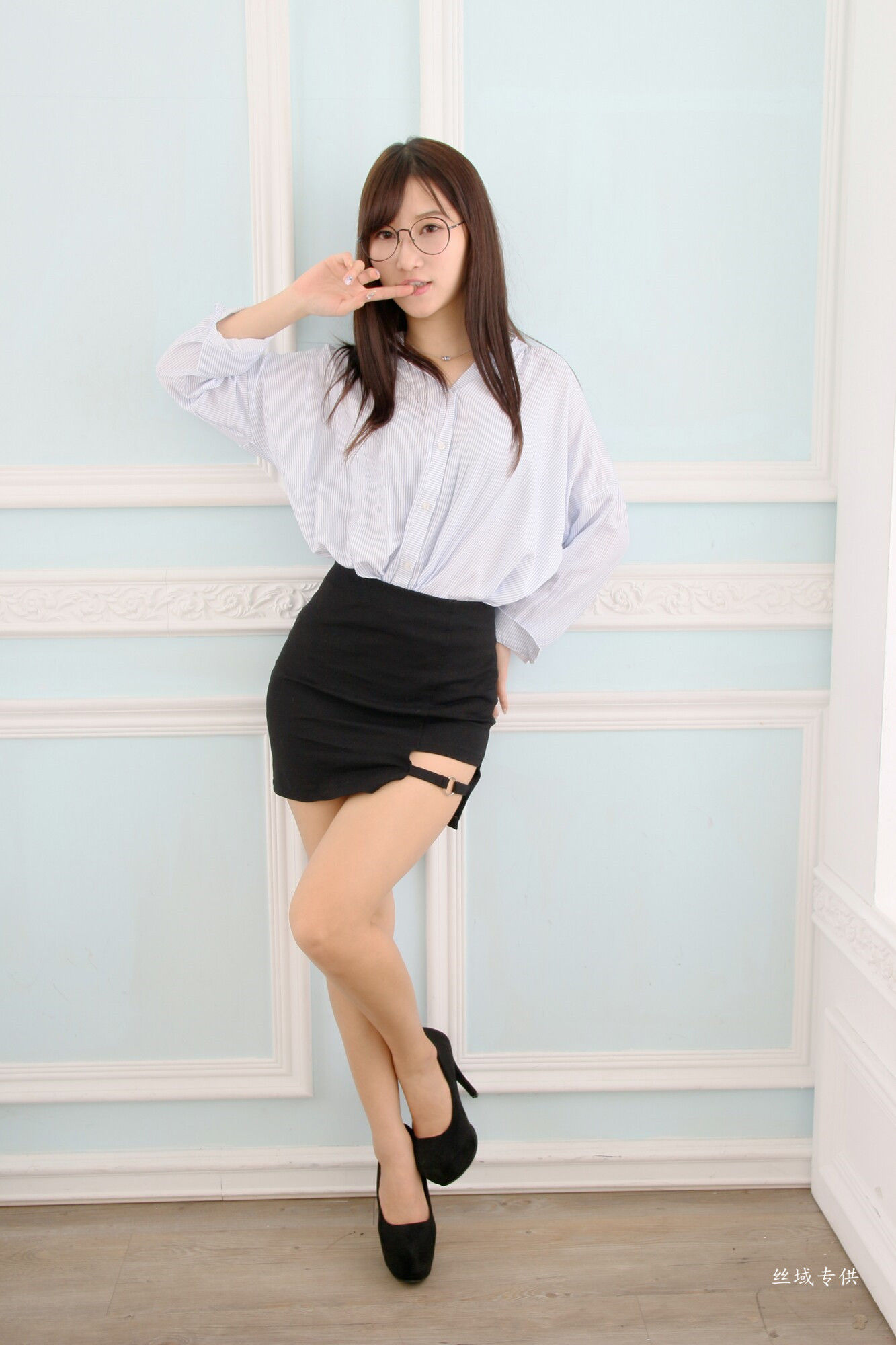 小筑兒 55棚拍 高跟OL-图17