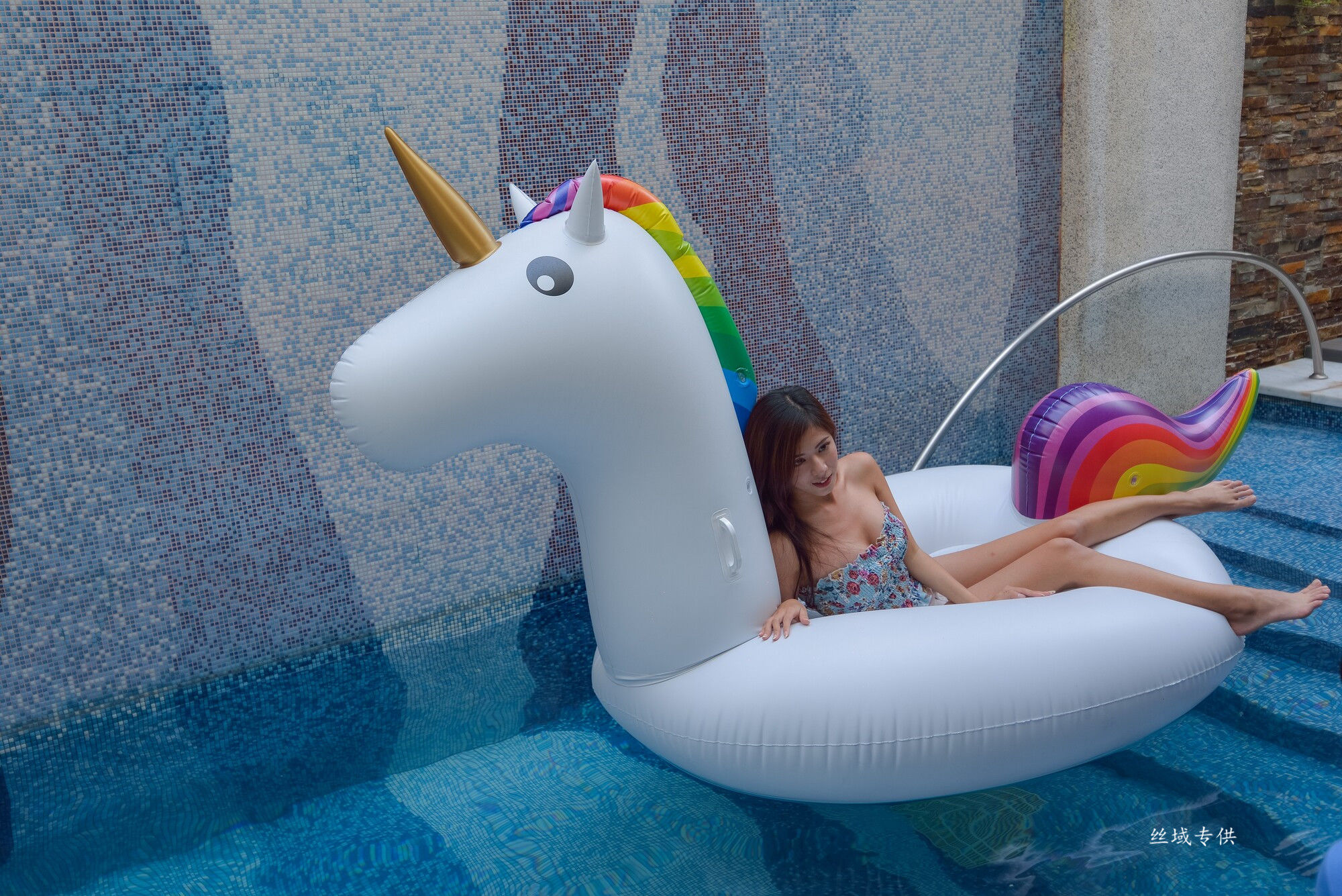 方唯真 芭蕾.性感旅拍 浴室-图1