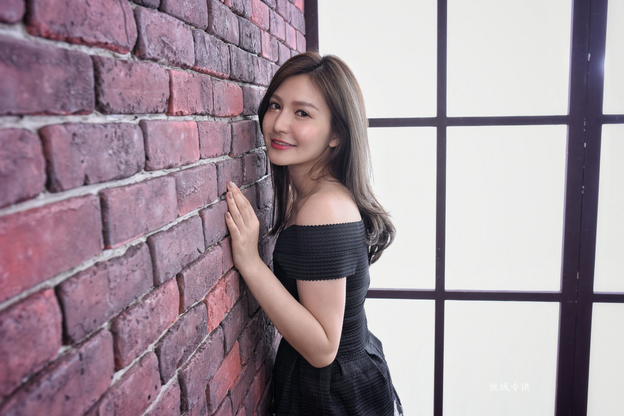 邱爱晨  《2套美腿服装》 写真集-图68