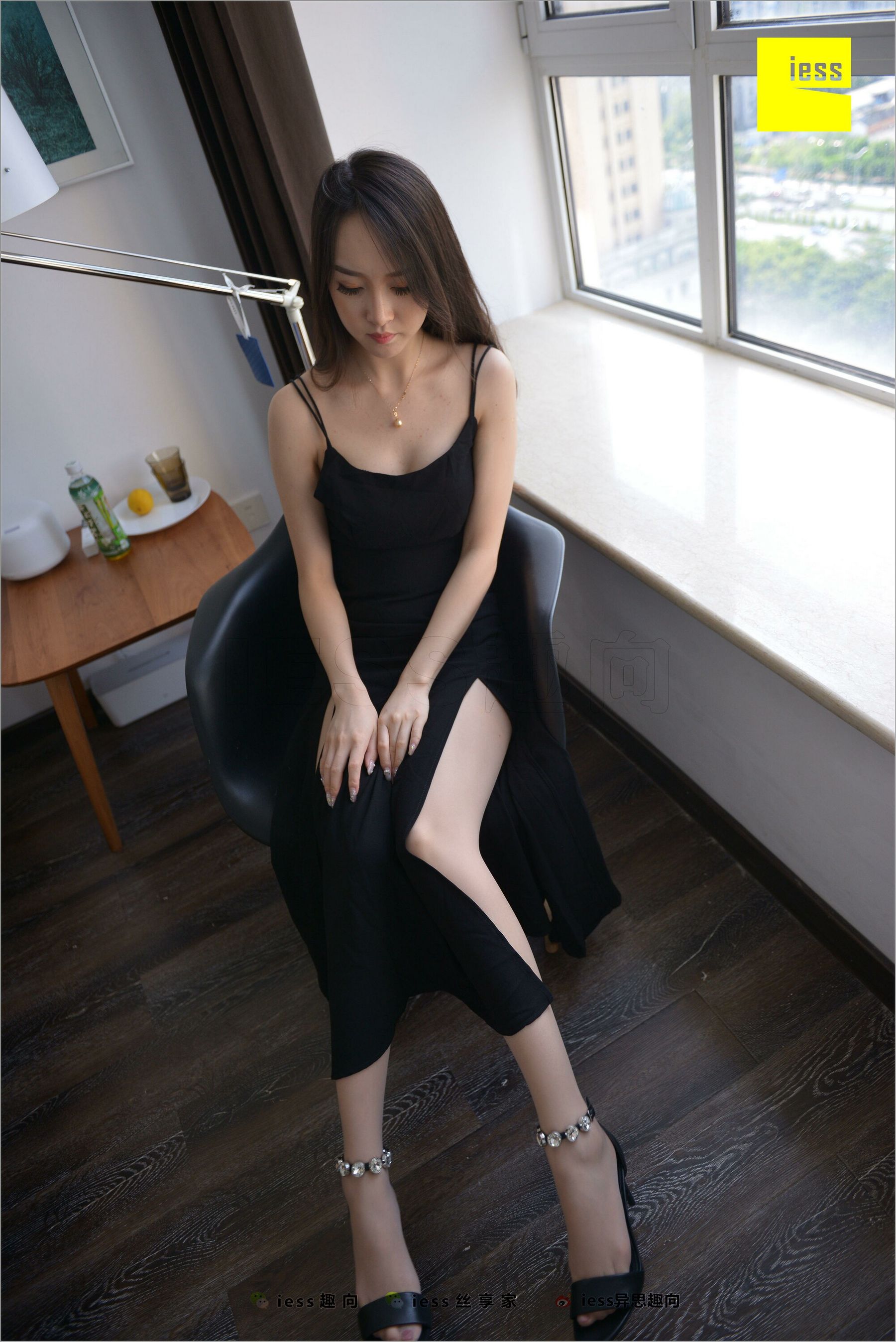 丝足便当253 云芝 《高衩长裙下的脱袜诱惑》-图61