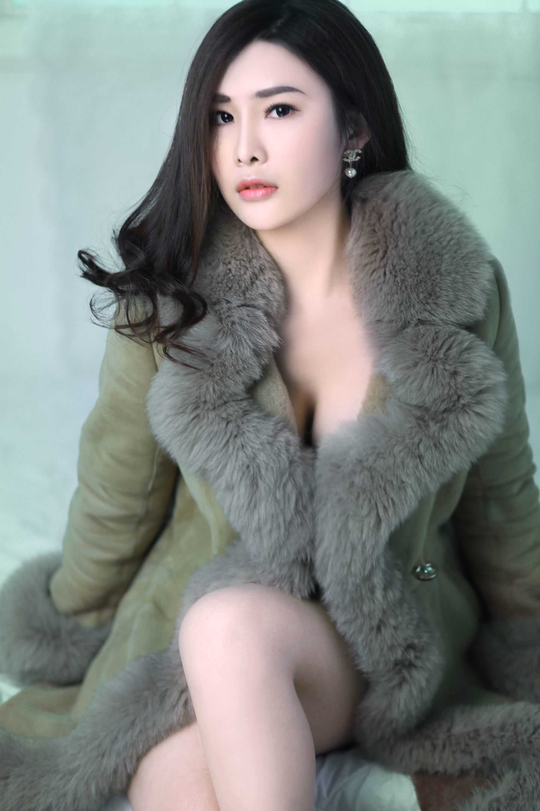 闫盼盼 纯白妖姬-图5