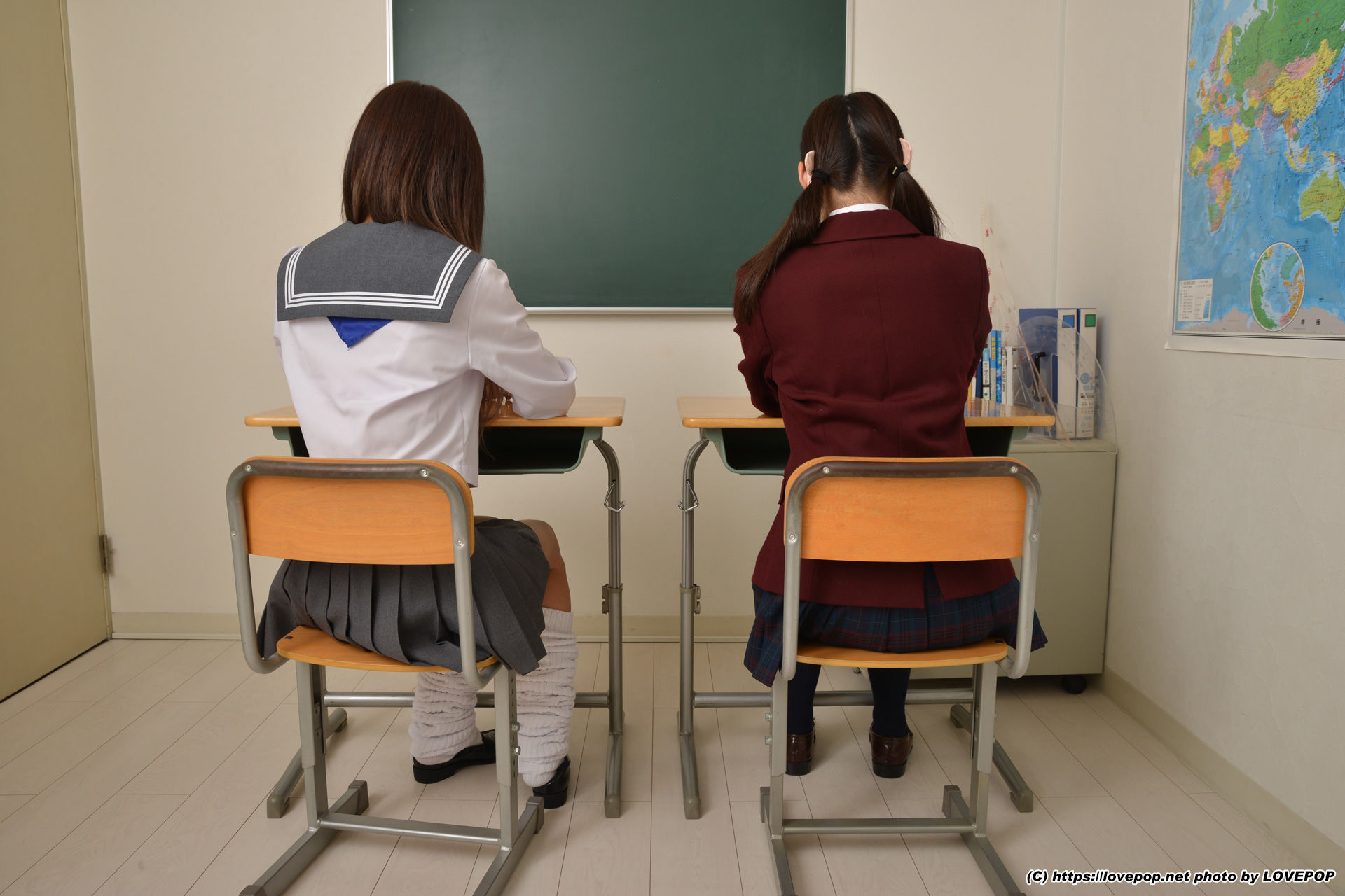 Chiaki Narumi 鳴海千秋 & Aya Hirose 広瀬あや Photoset 01-图0