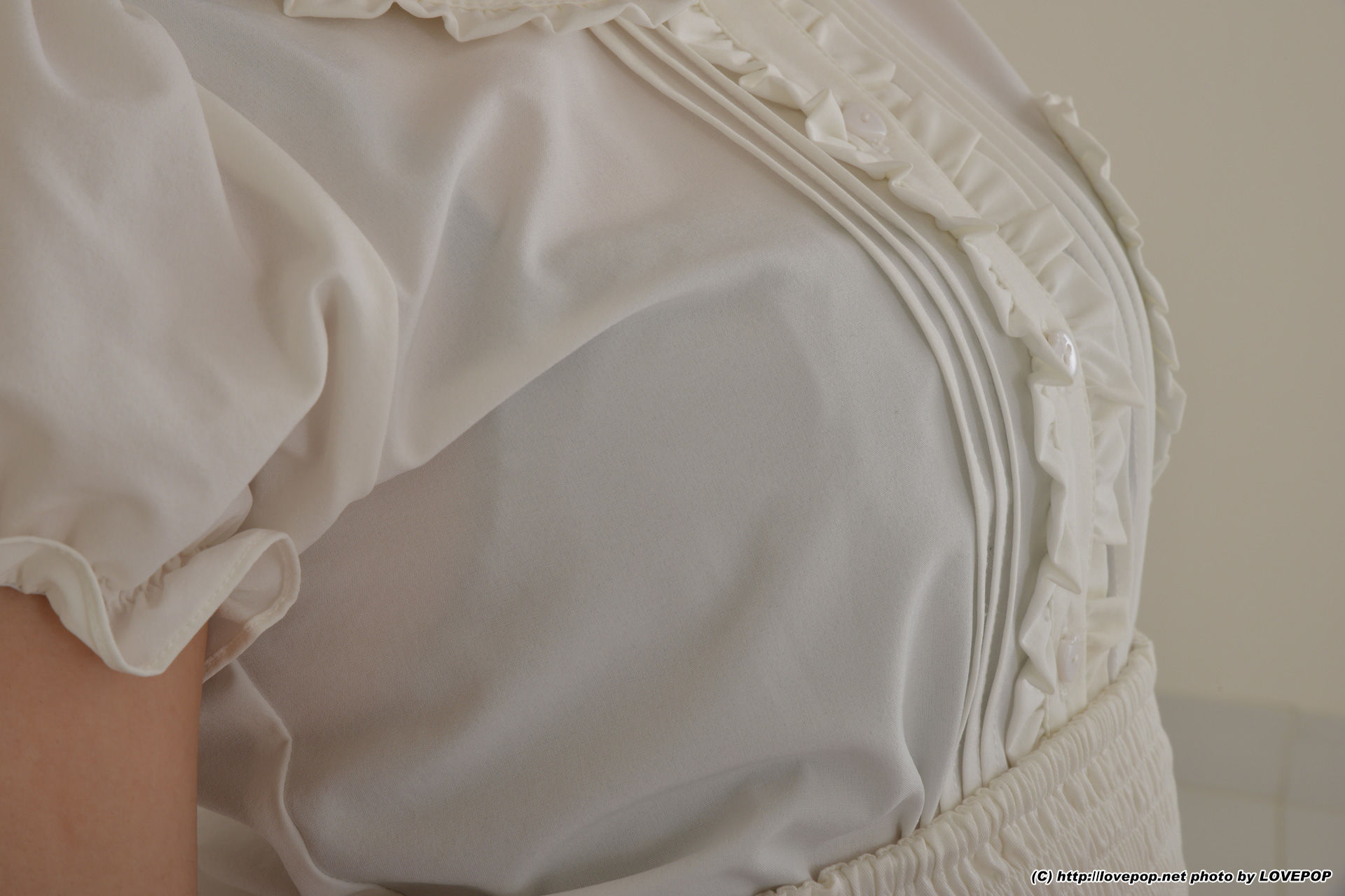 Mai Usami 宇佐美まい transparent chair! Lolita clothes - PPV-图40