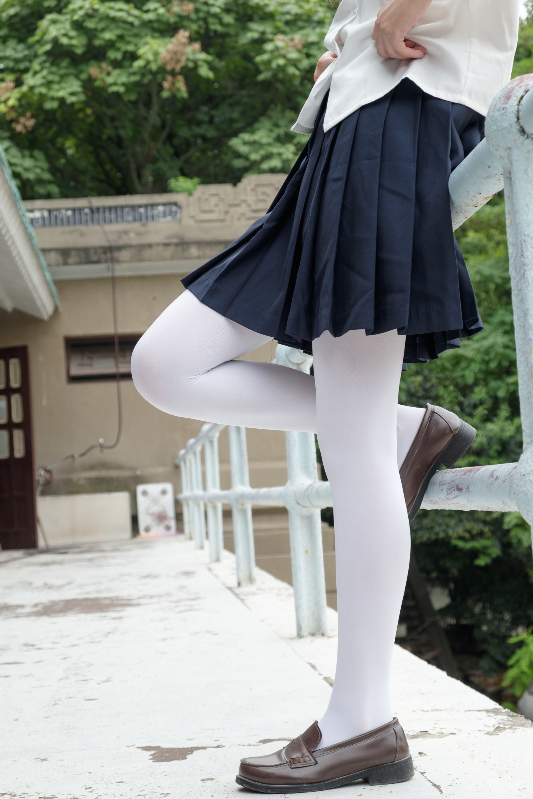R15-034 户外白丝秀-图2